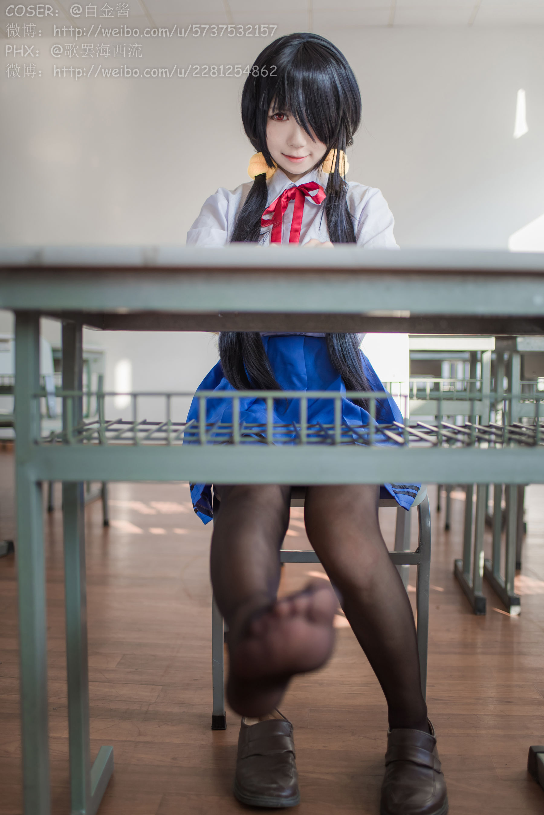 白金Saki写真 - 制服黑丝/(28P)