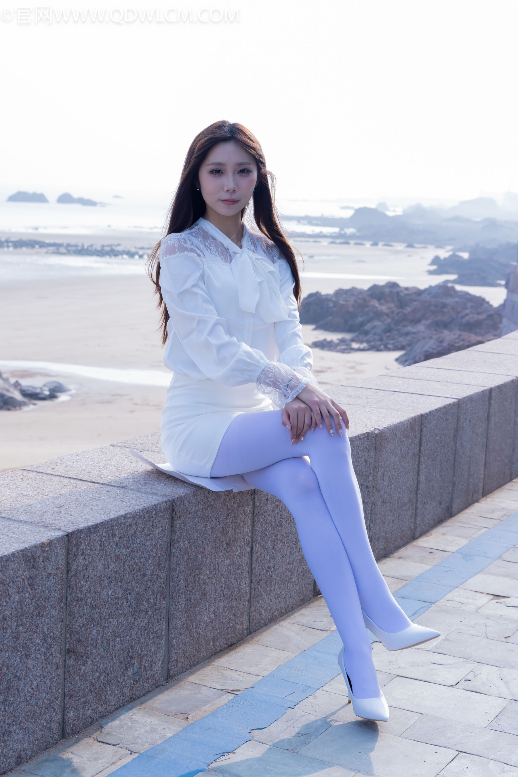 物恋传媒 No.2271 泡泡 -高跟鞋、厚白丝、户外/(261P)