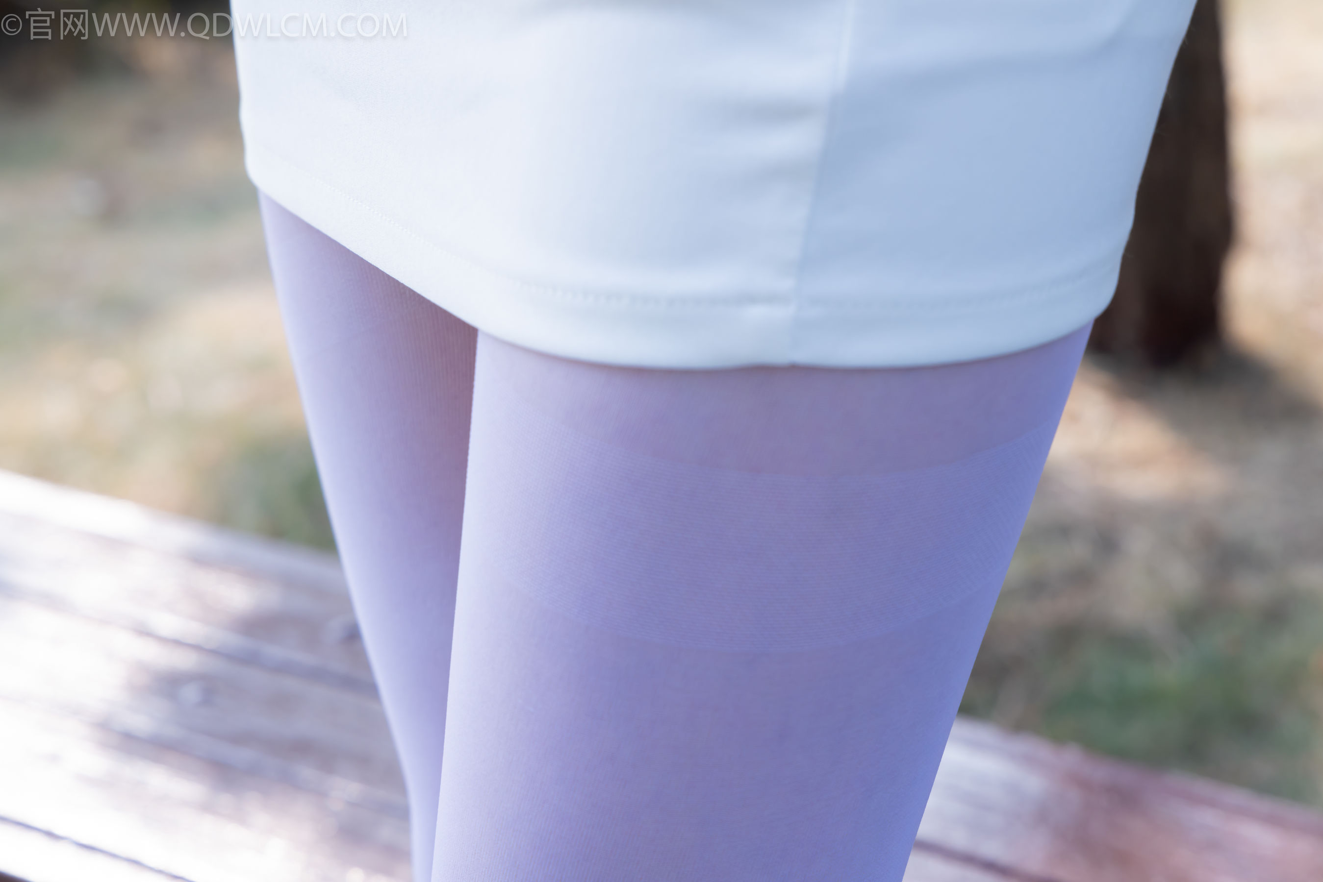 物恋传媒 No.2271 泡泡 -高跟鞋、厚白丝、户外/(261P)