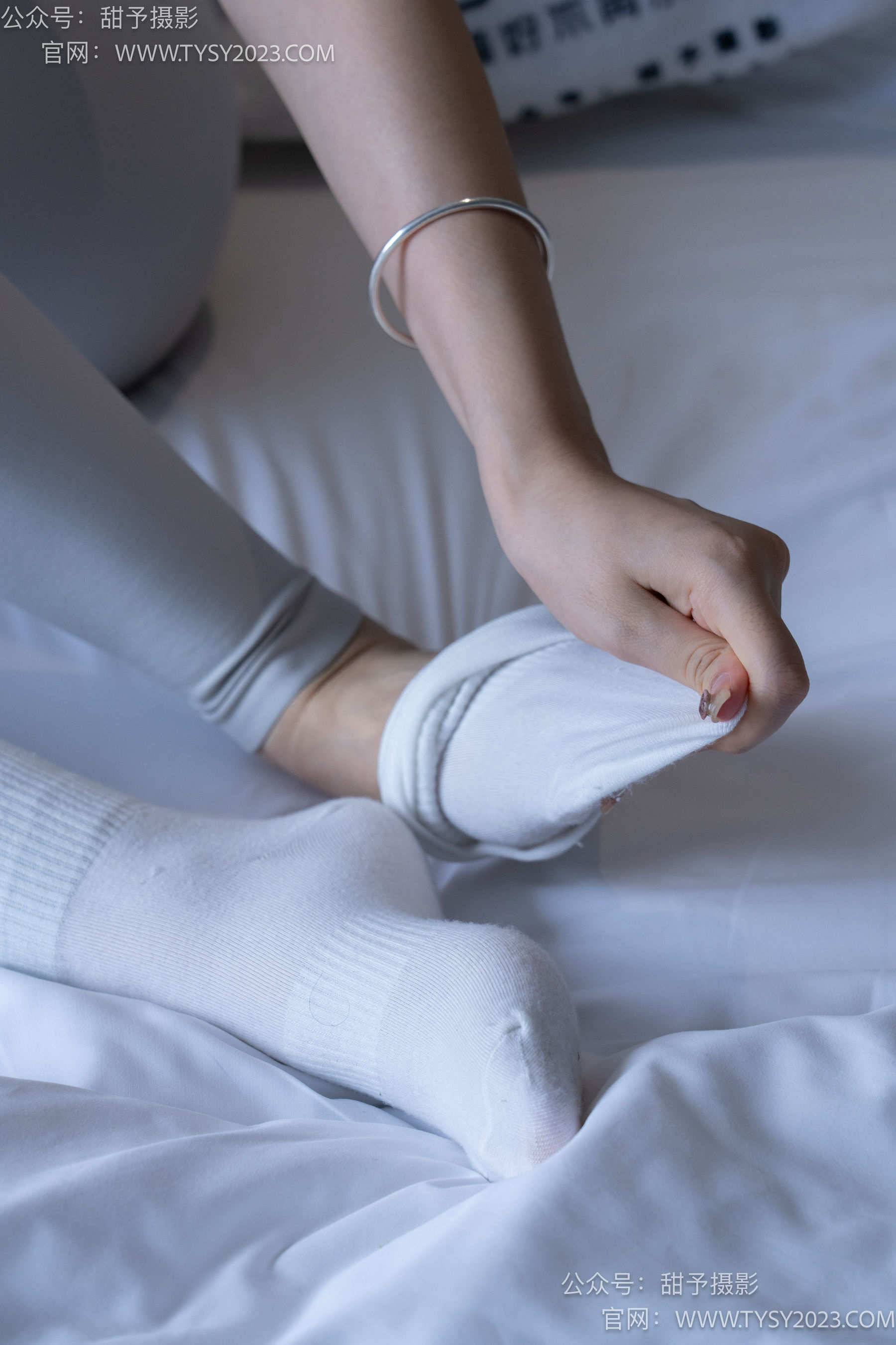 甜予摄影 No.104 璇璇 - 帆布鞋、白棉袜、裸足、小人国剧情/(134P)