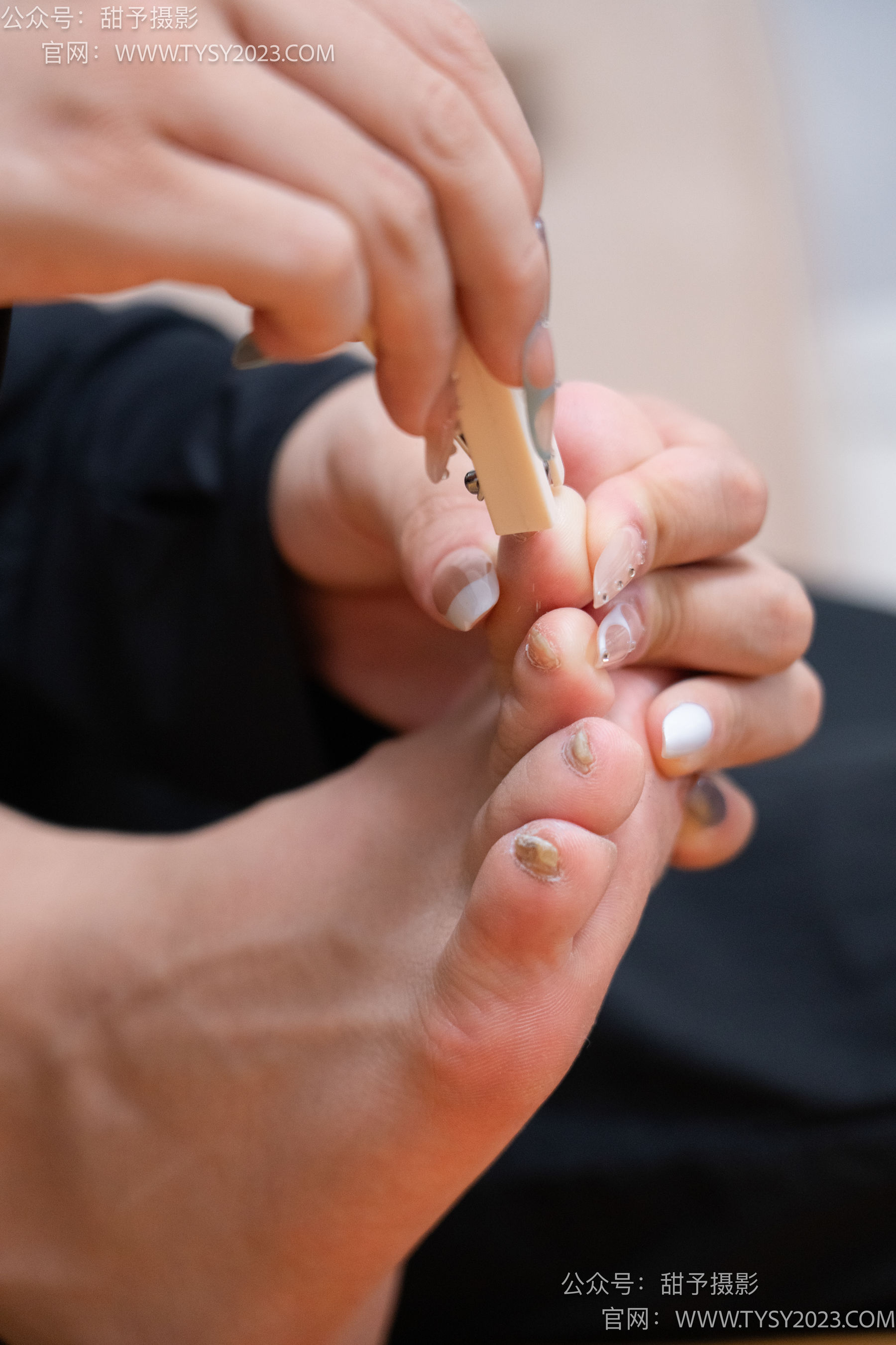 甜予摄影 No.103 小云 - 板鞋、黑棉袜、裸足、剪指甲泡脚剧情/(143P)