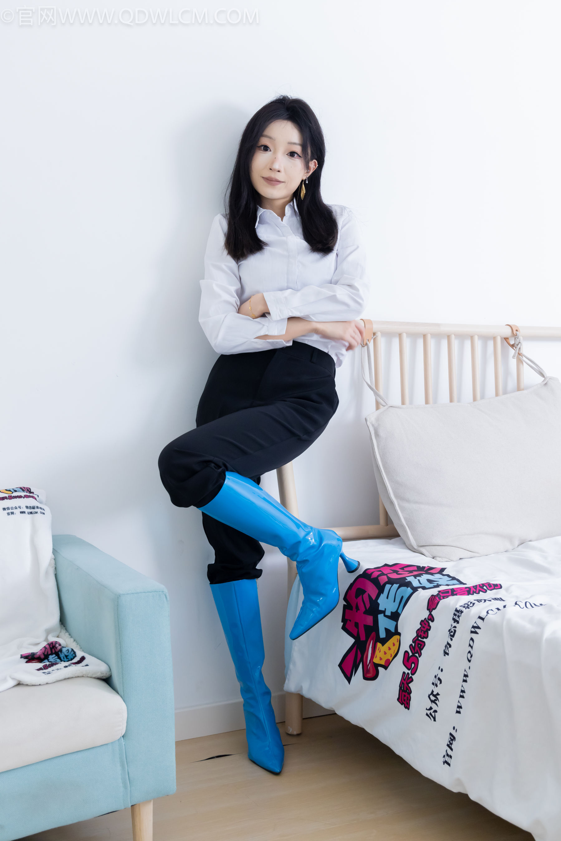 物恋传媒 No.2267 嘟嘟 -高跟长靴、薄黑丝/(238P)