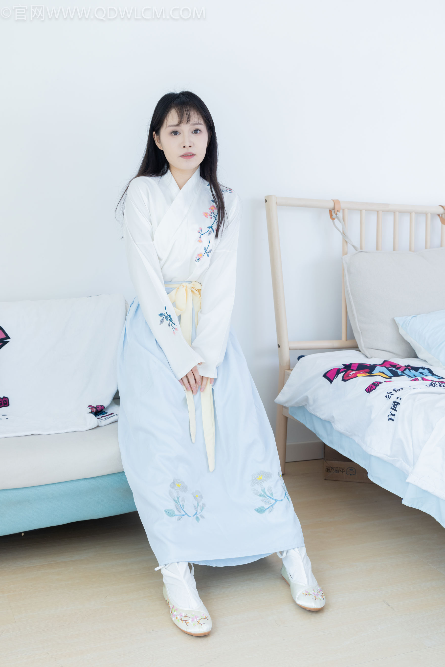 物恋传媒 No.2270 小酒 -高跟鞋、布鞋、白棉足袋、汉服/(191P)