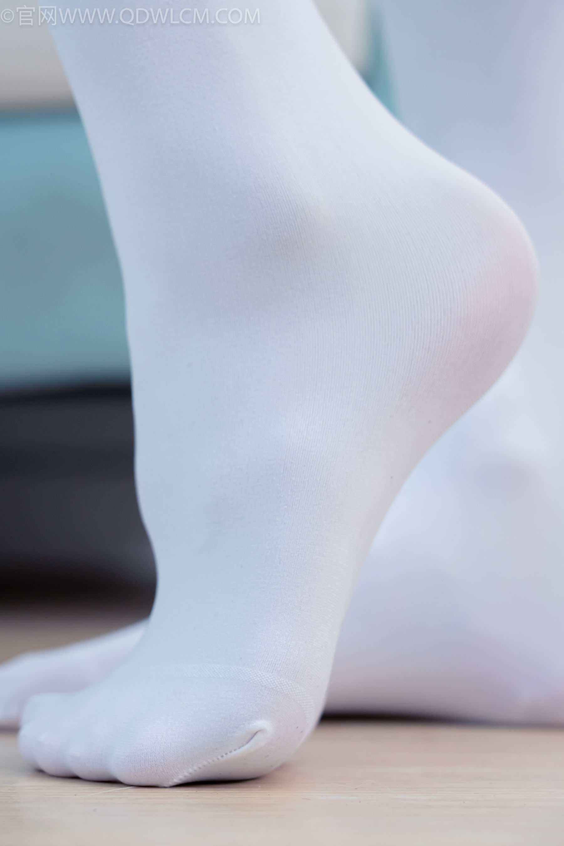 物恋传媒 No.2268 茯苓 -平底鞋、厚白丝、皮筋绑脚老头乐挠脚剧情/(169P)