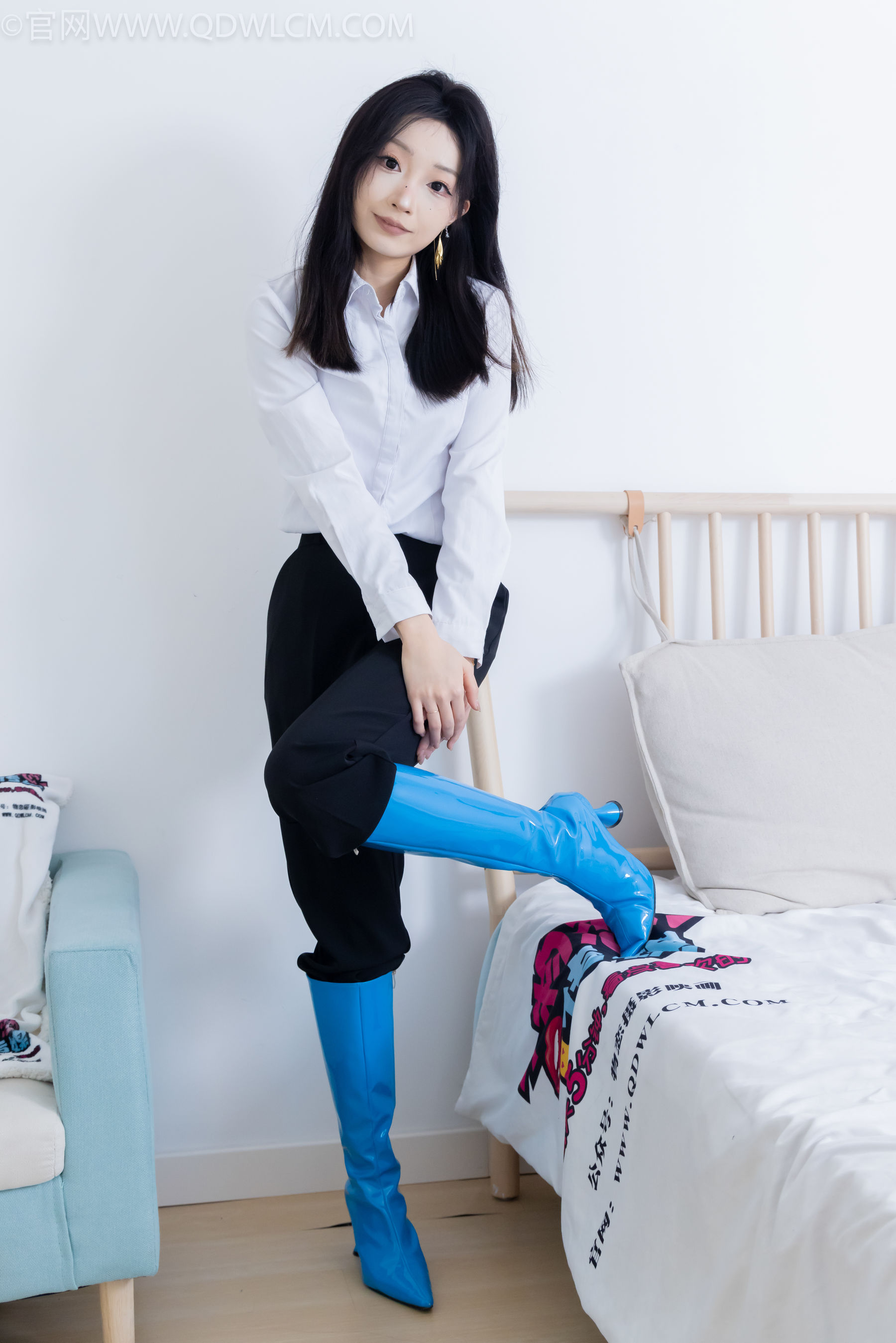 物恋传媒 No.2267 嘟嘟 -高跟长靴、薄黑丝/(238P)