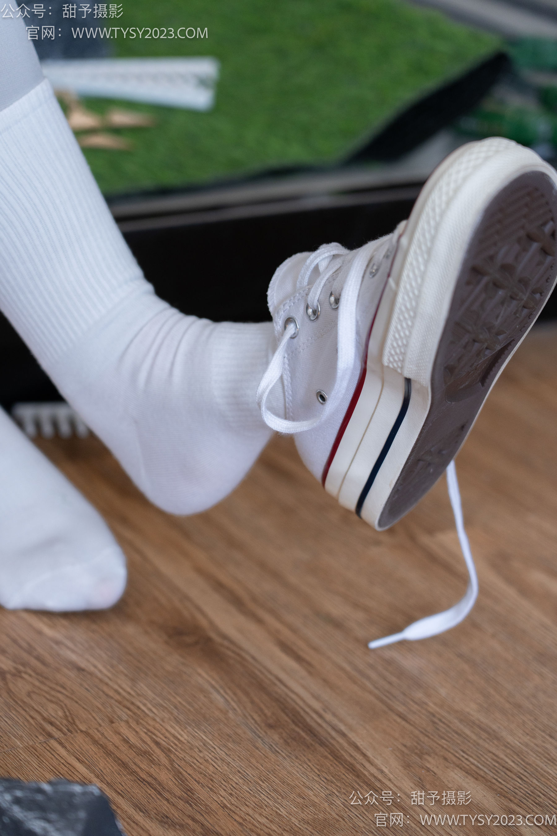 甜予摄影 No.104 璇璇 - 帆布鞋、白棉袜、裸足、小人国剧情/(134P)