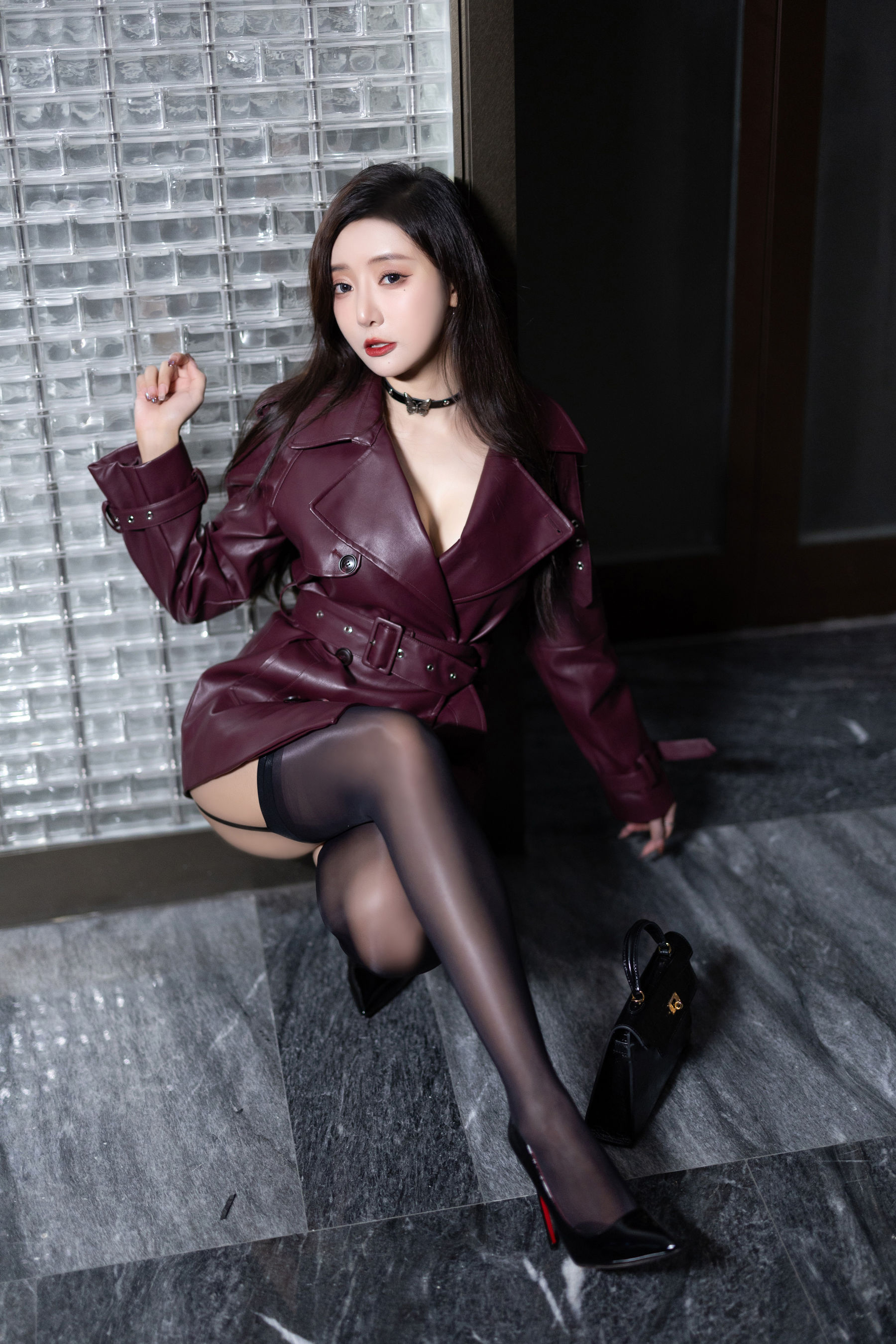 王馨瑶 - 紫色皮衣/(101P)