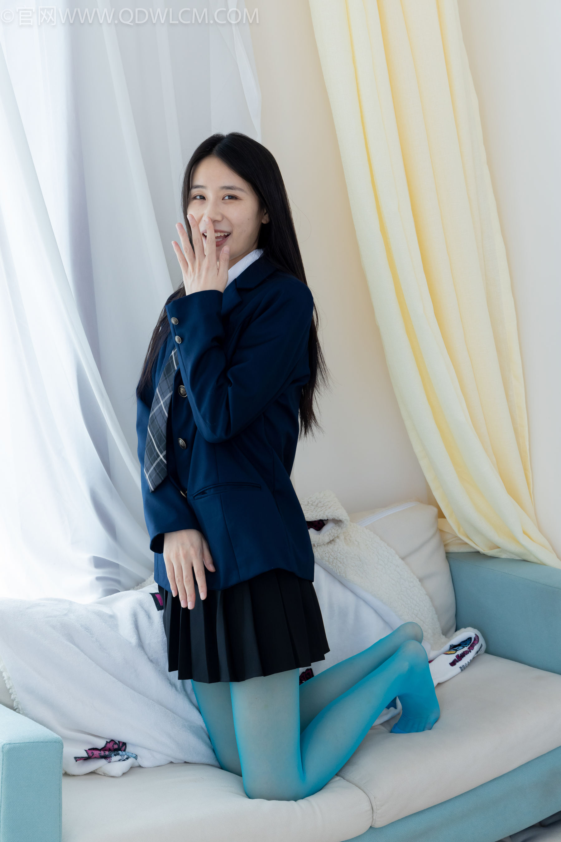 物恋传媒 No.2269 菜菜 -高跟鞋、薄蓝绿色丝、胶带绑脚踝老头乐挠脚剧情/(151P)