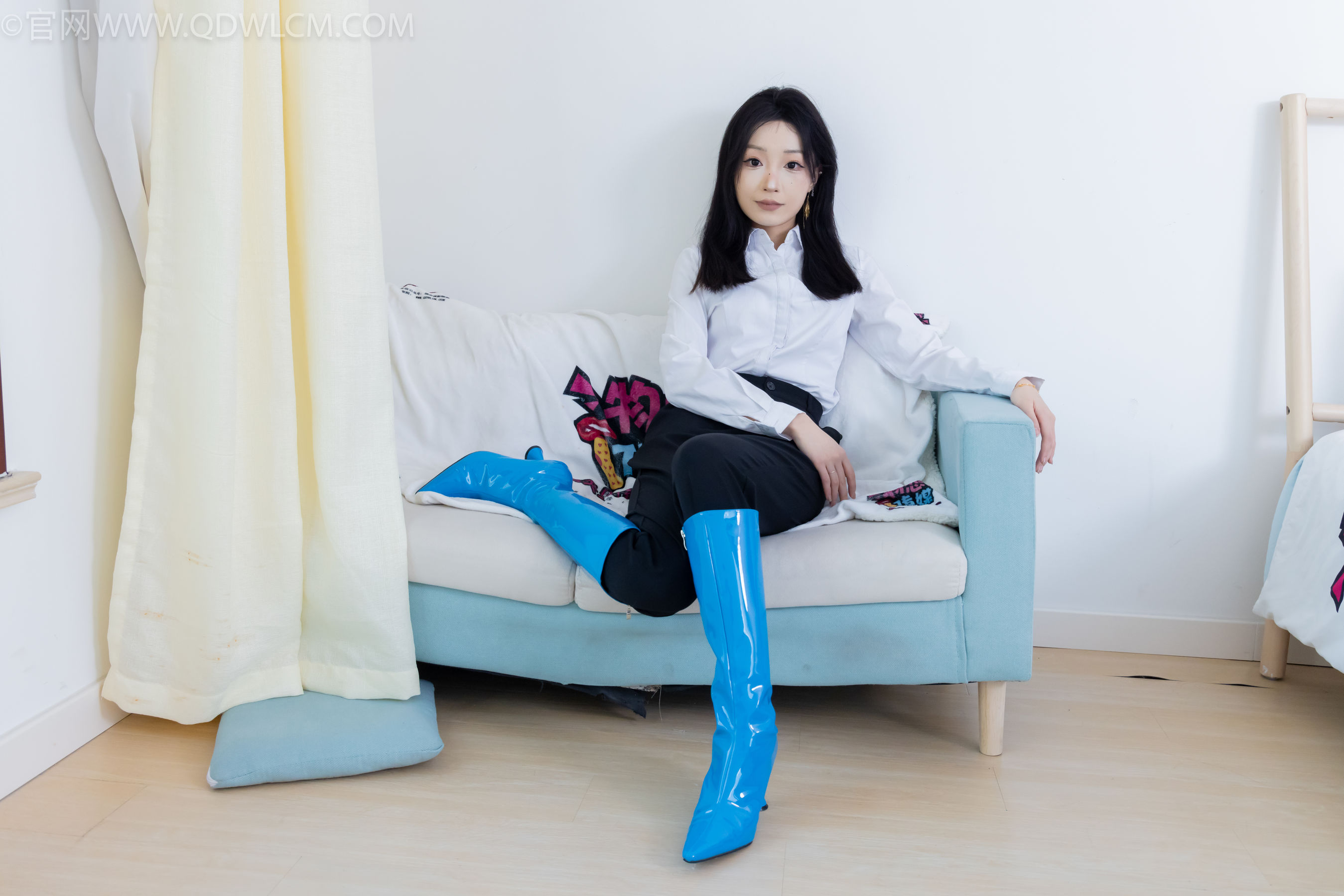 物恋传媒 No.2267 嘟嘟 -高跟长靴、薄黑丝/(238P)