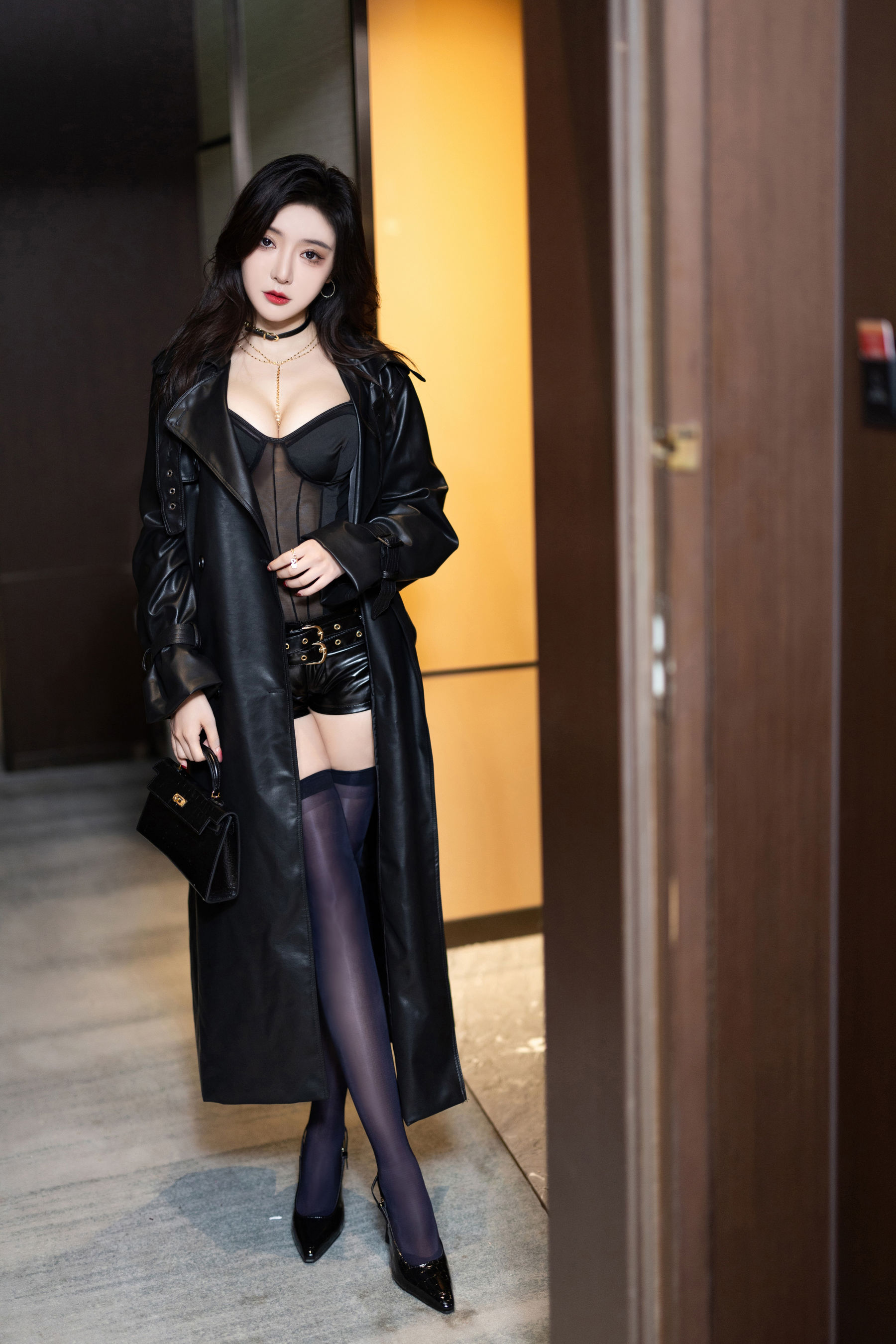 王馨瑶 - 停车场/(105P)