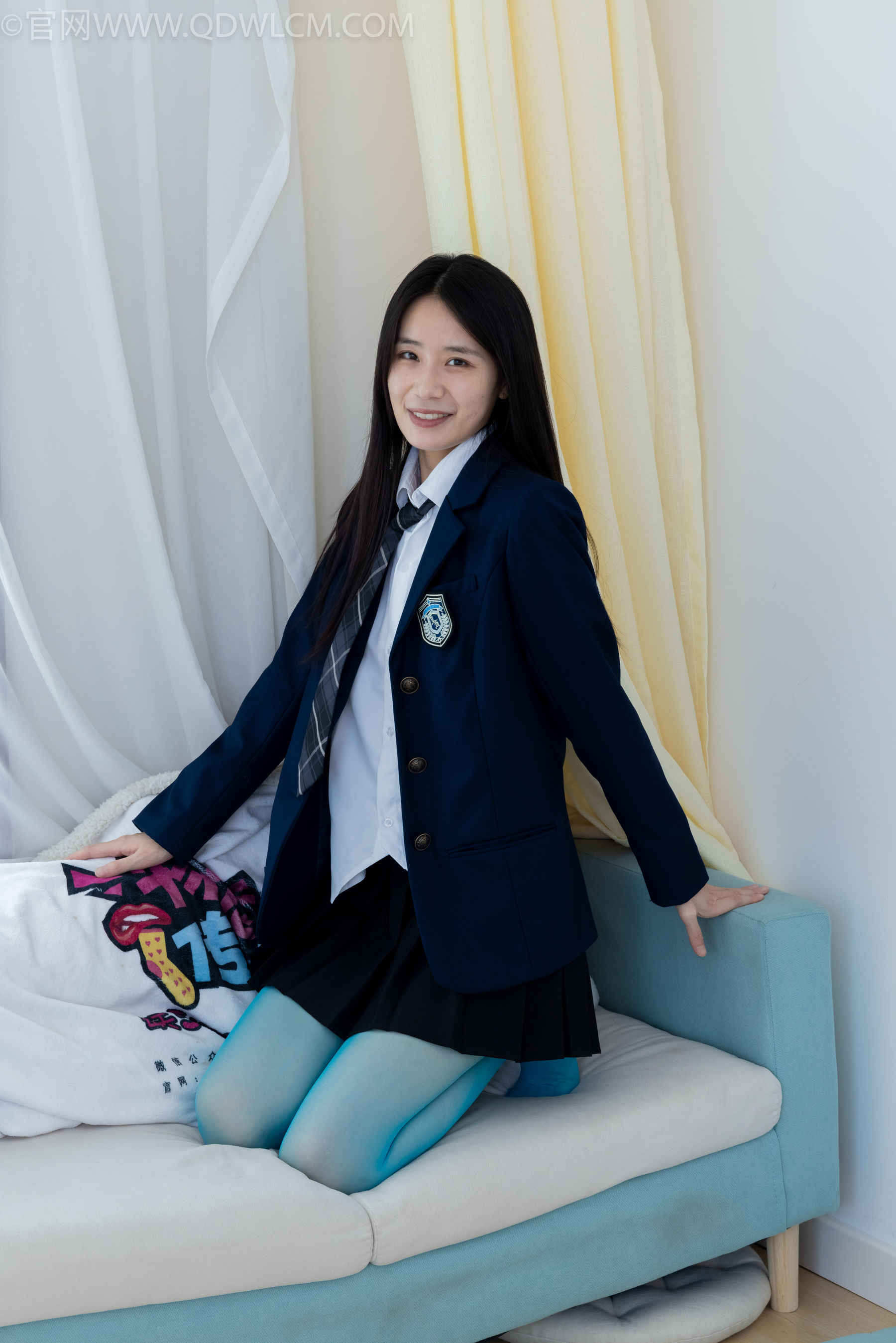 物恋传媒 No.2269 菜菜 -高跟鞋、薄蓝绿色丝、胶带绑脚踝老头乐挠脚剧情/(151P)