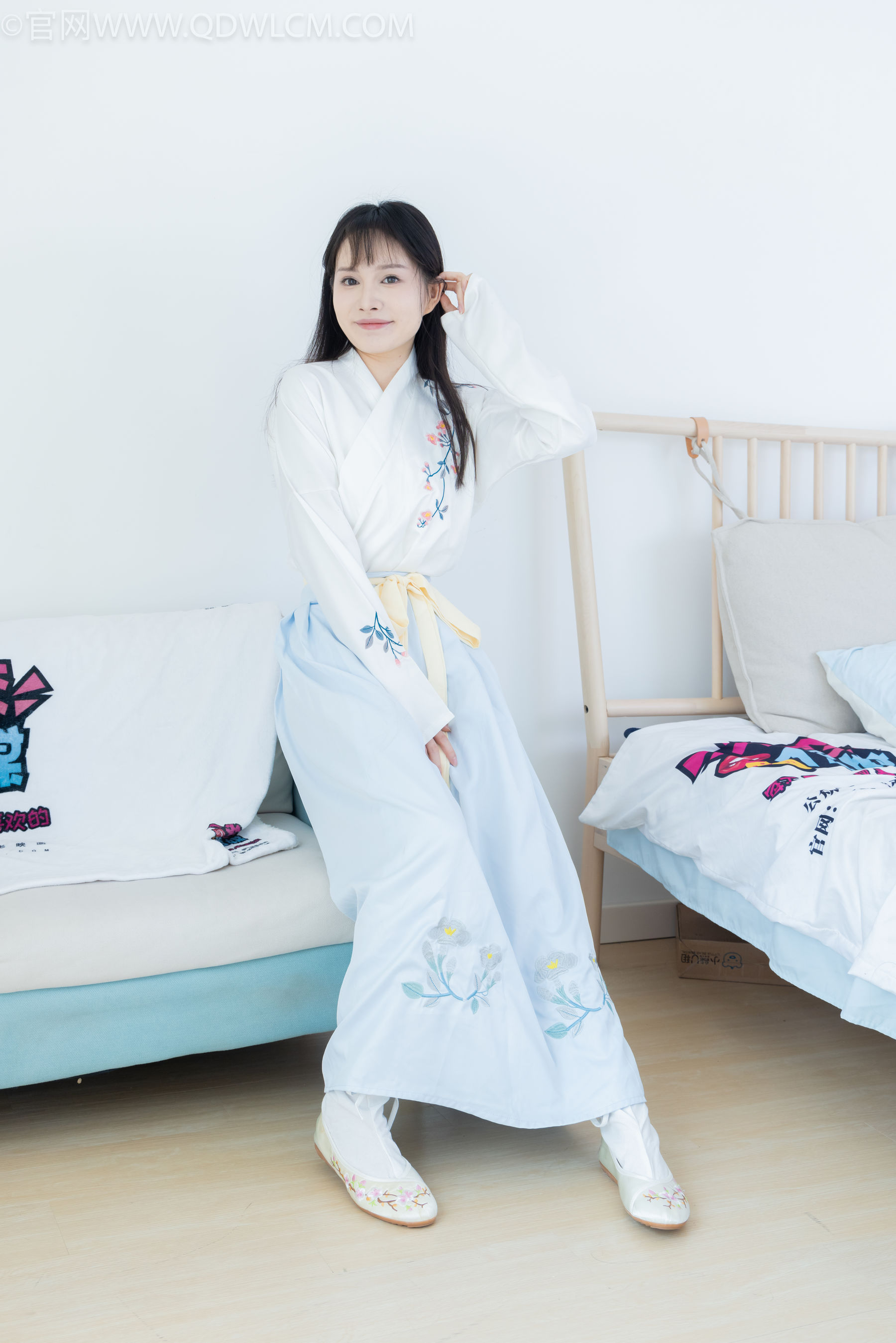 物恋传媒 No.2270 小酒 -高跟鞋、布鞋、白棉足袋、汉服/(191P)