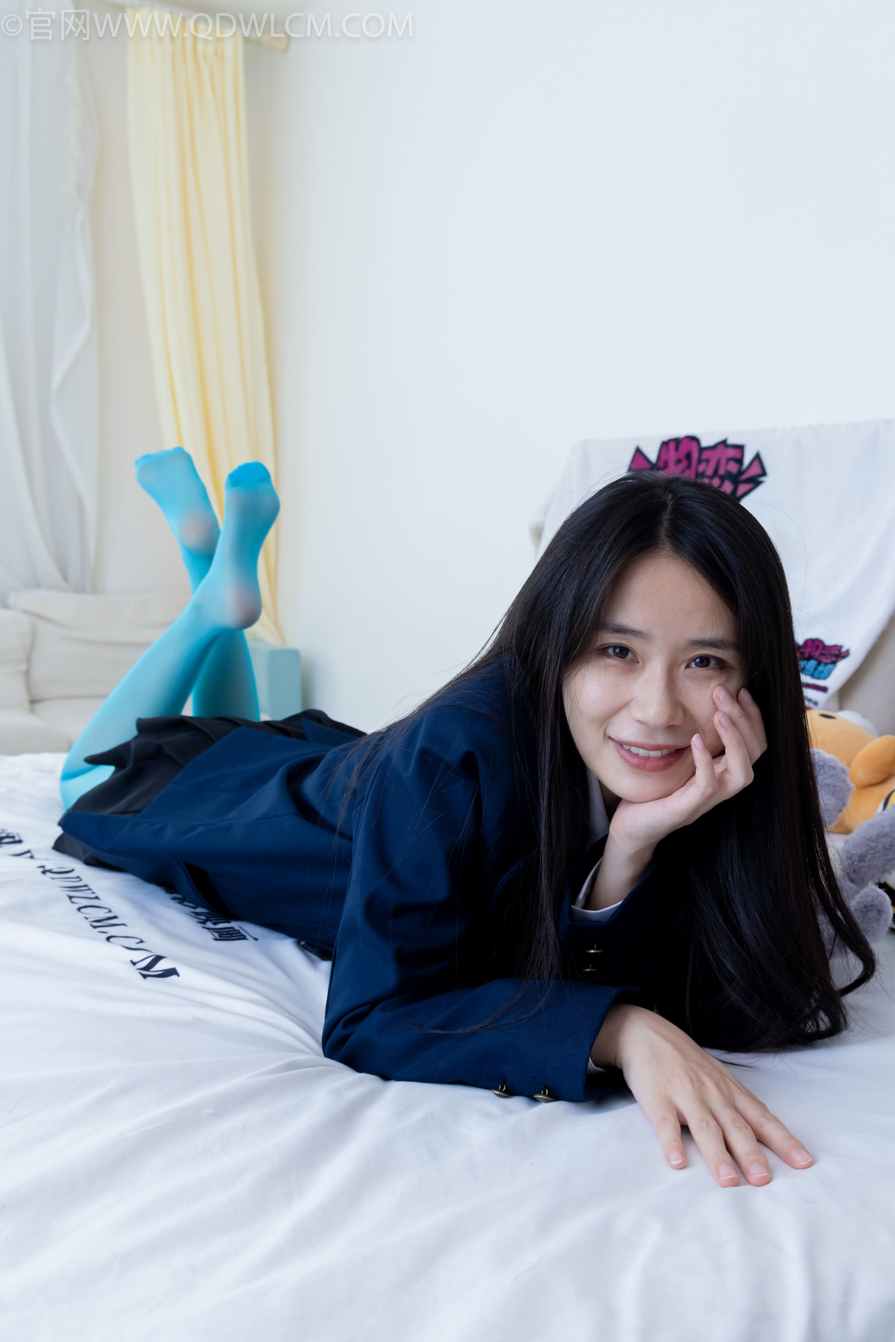 物恋传媒 No.2269 菜菜 -高跟鞋、薄蓝绿色丝、胶带绑脚踝老头乐挠脚剧情/(151P)