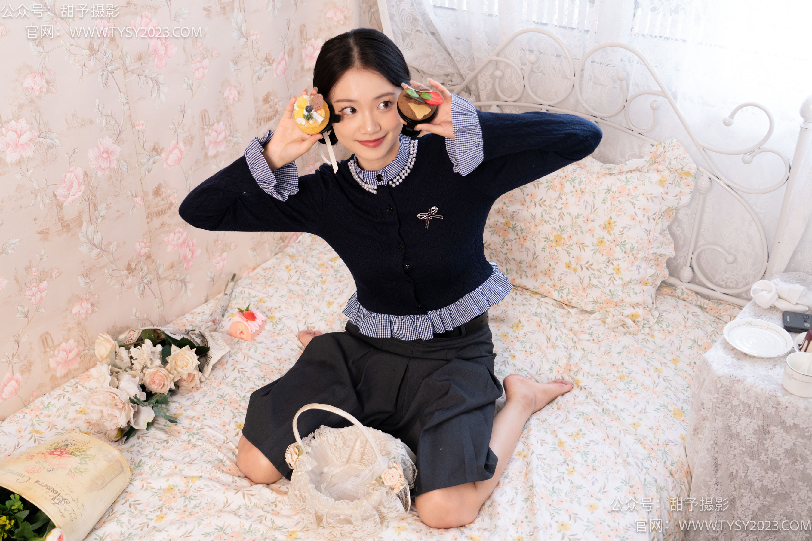 甜予摄影 No.105 齐齐 - 高跟鞋、白棉袜、裸足/(128P)