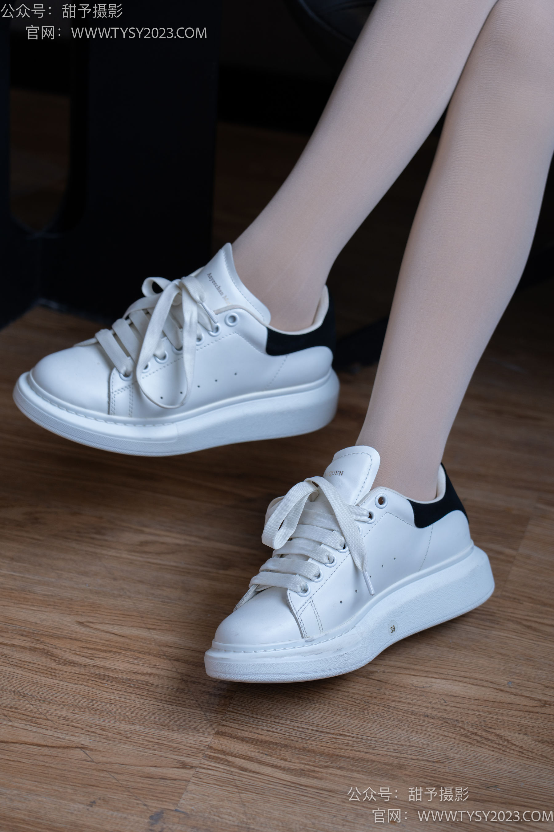 甜予摄影 No.101 璇璇 - OL制服、板鞋、高跟鞋、厚肉丝/(136P)