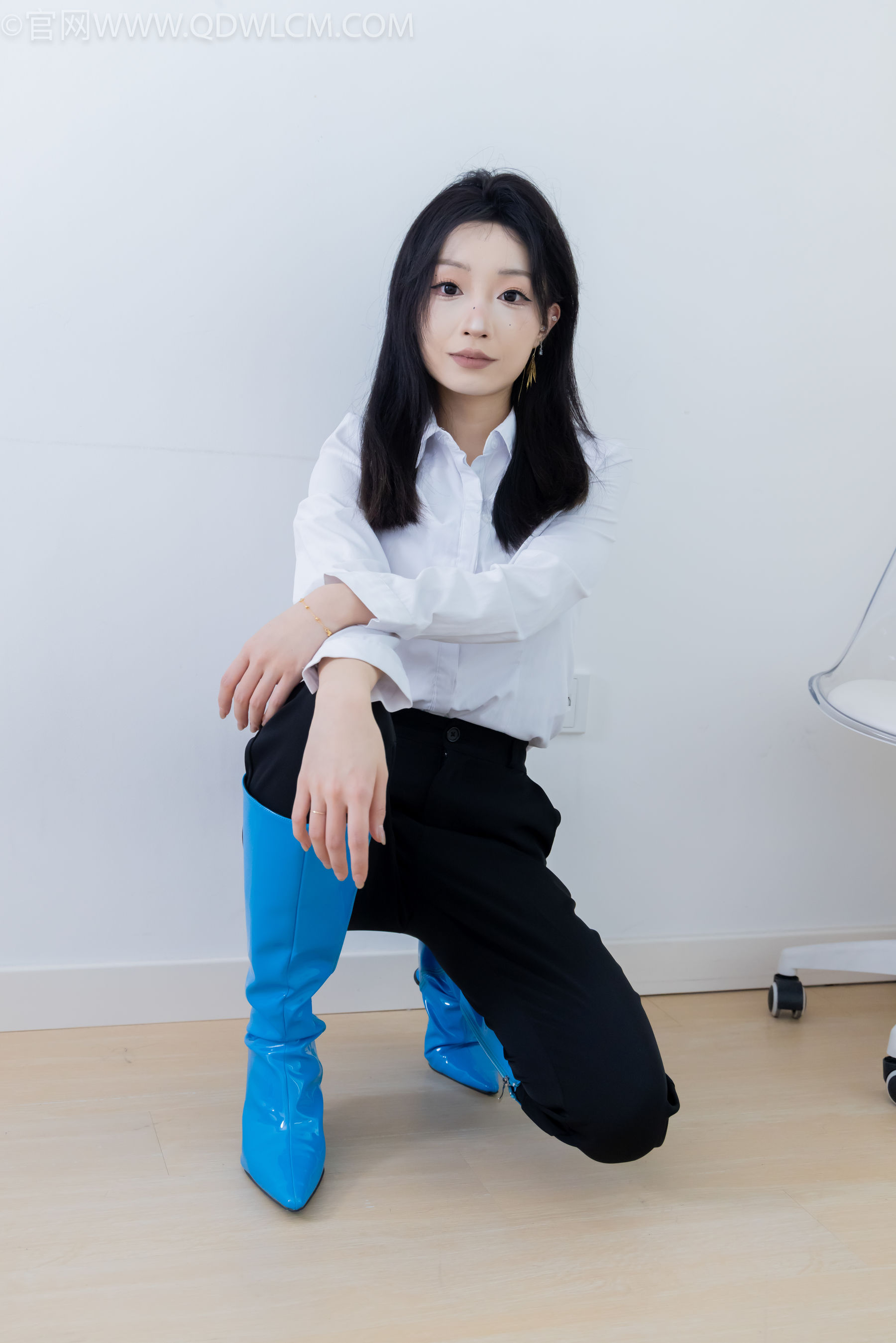 物恋传媒 No.2267 嘟嘟 -高跟长靴、薄黑丝/(238P)