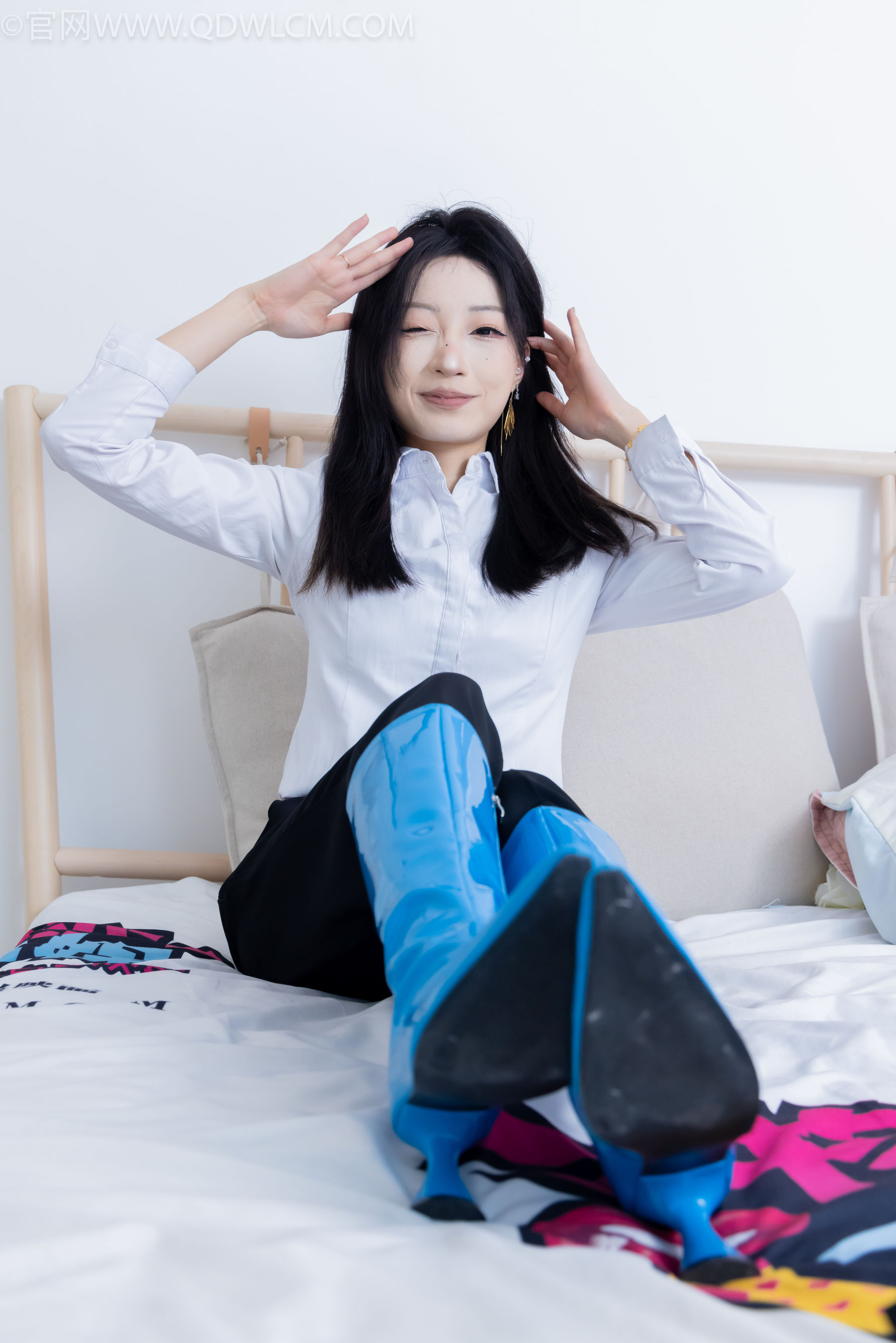 物恋传媒 No.2267 嘟嘟 -高跟长靴、薄黑丝/(238P)