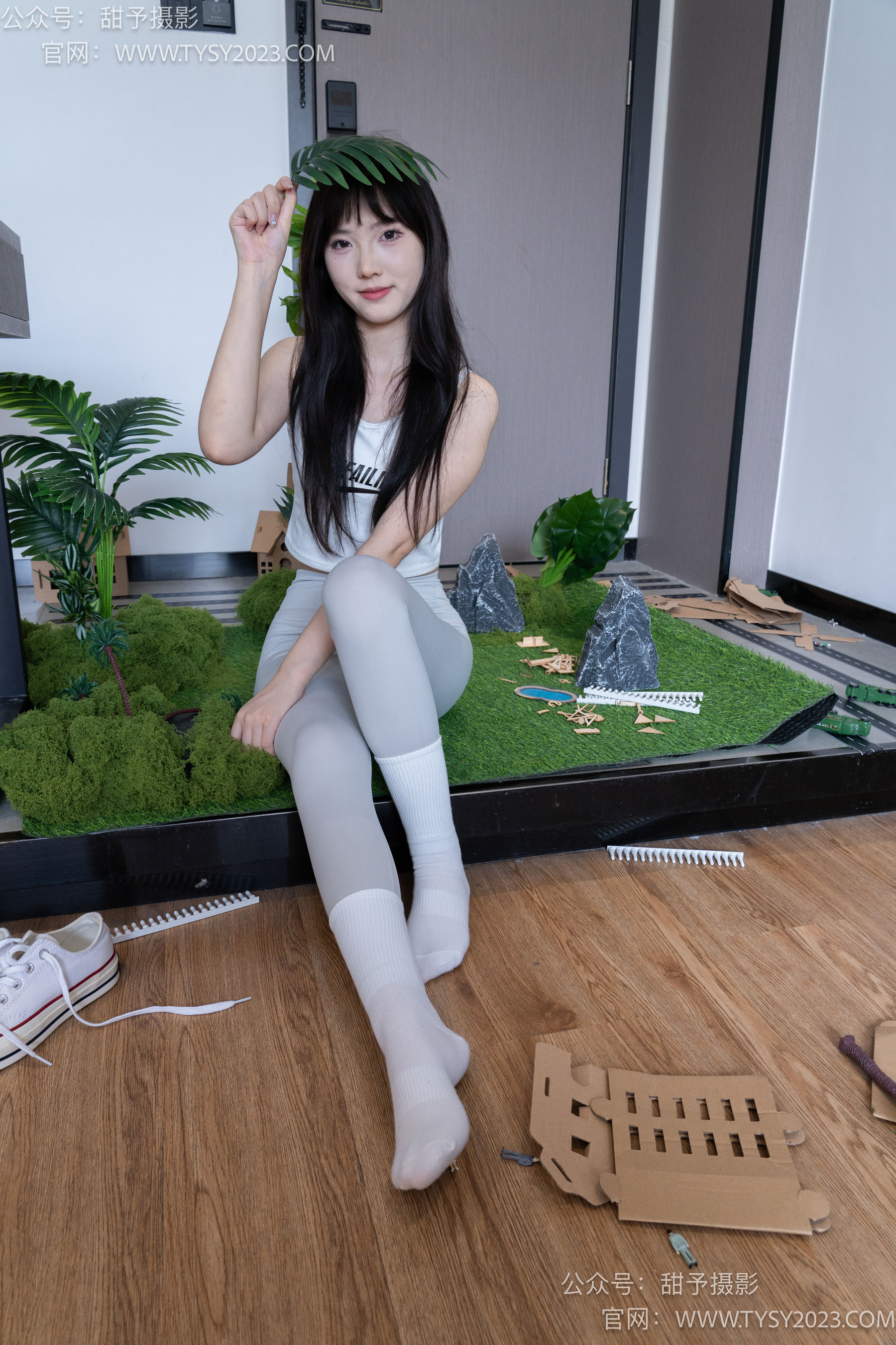 甜予摄影 No.104 璇璇 - 帆布鞋、白棉袜、裸足、小人国剧情/(134P)