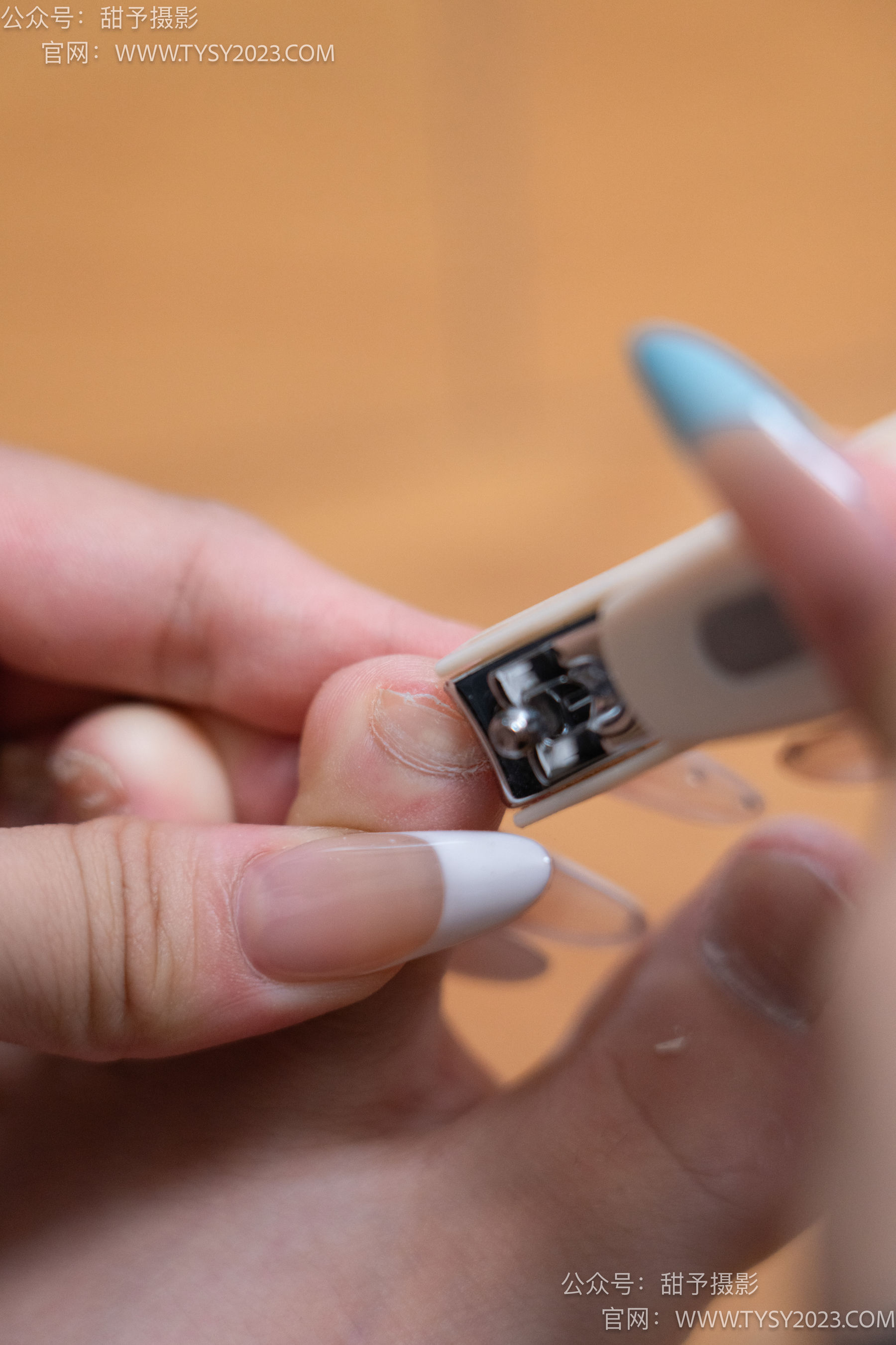 甜予摄影 No.103 小云 - 板鞋、黑棉袜、裸足、剪指甲泡脚剧情/(143P)