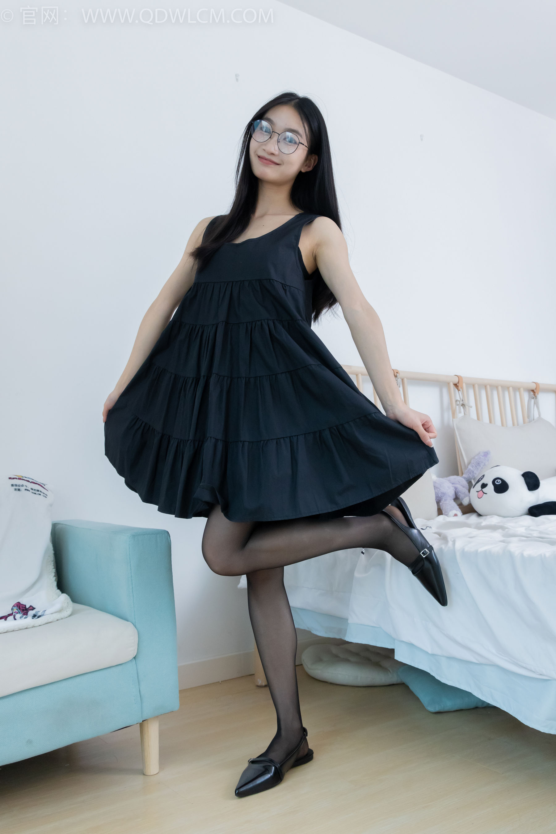 物恋传媒 No.2257 小影 -平底鞋、薄黑丝脚尖加固款/(150P)