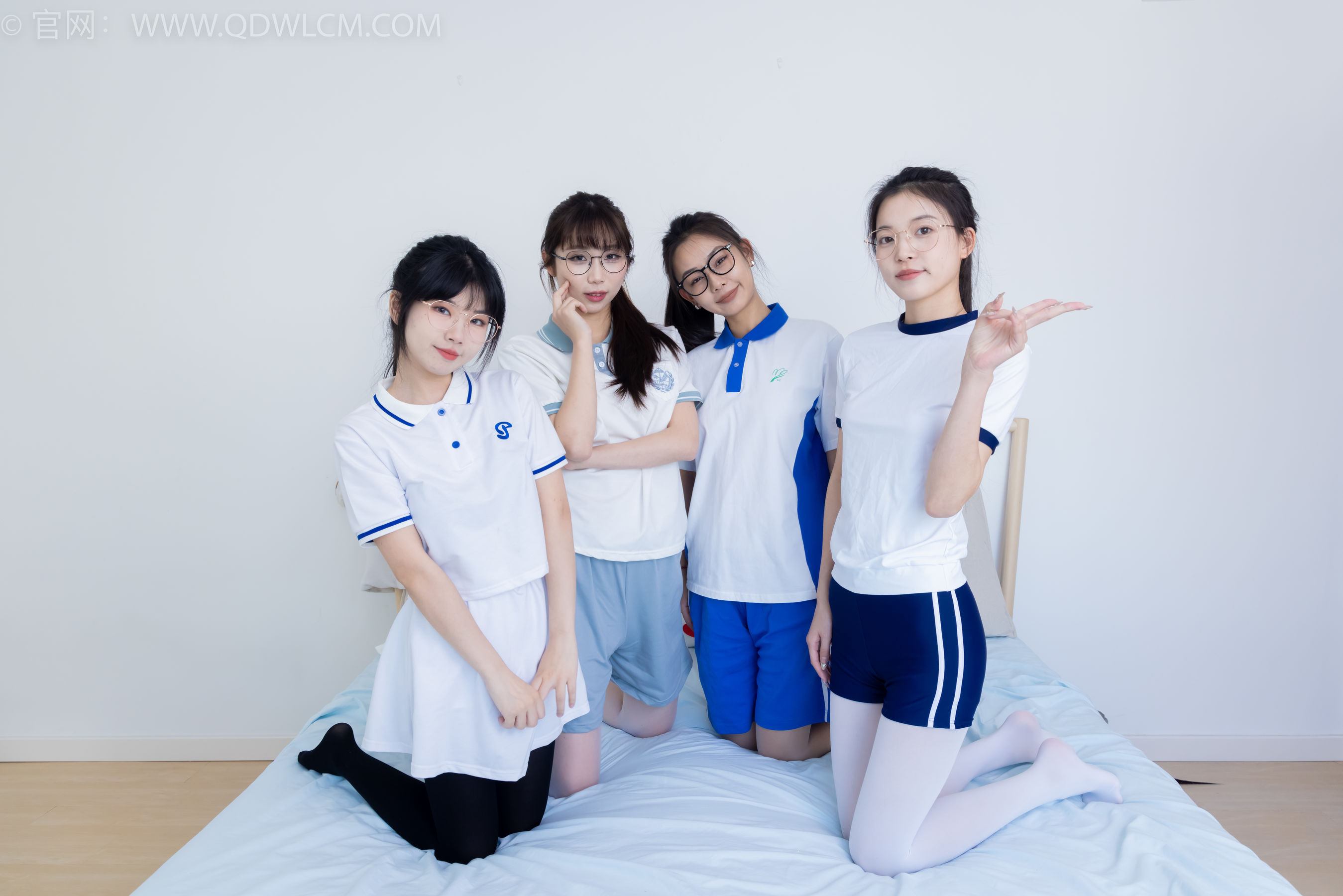 物恋传媒 No.2243 茯苓&岚岚&泡泡&米米 -新春快乐/(190P)