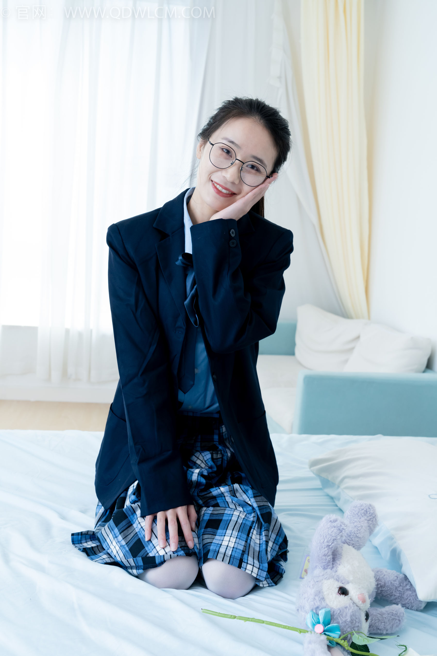 物恋传媒 No.2244 菜菜 -皮鞋、厚白丝、jk制服、皮筋绑脚老头乐挠脚剧情/(160P)