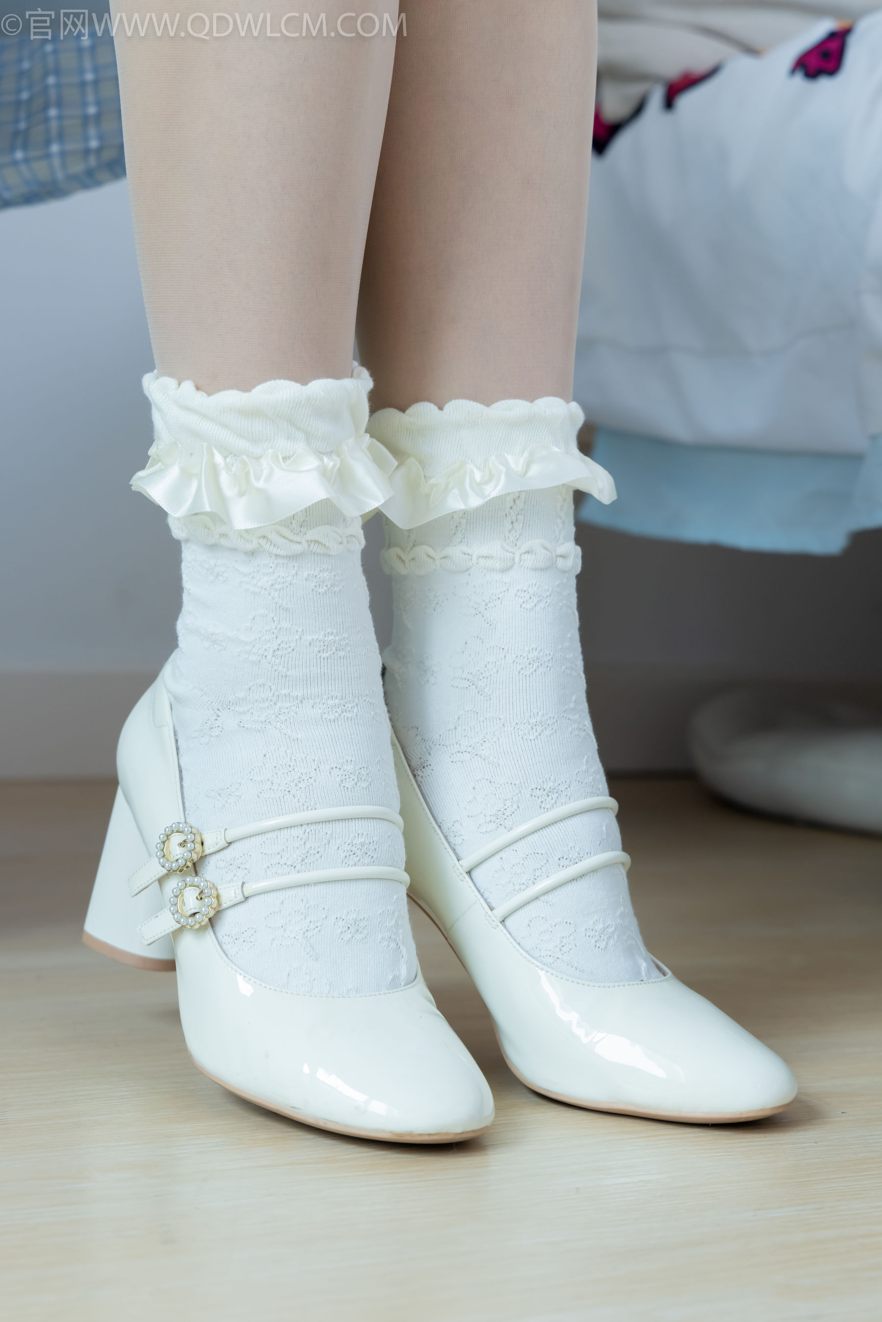 物恋传媒 No.2261 小影 -高跟鞋、白棉袜、薄肉丝/(167P)