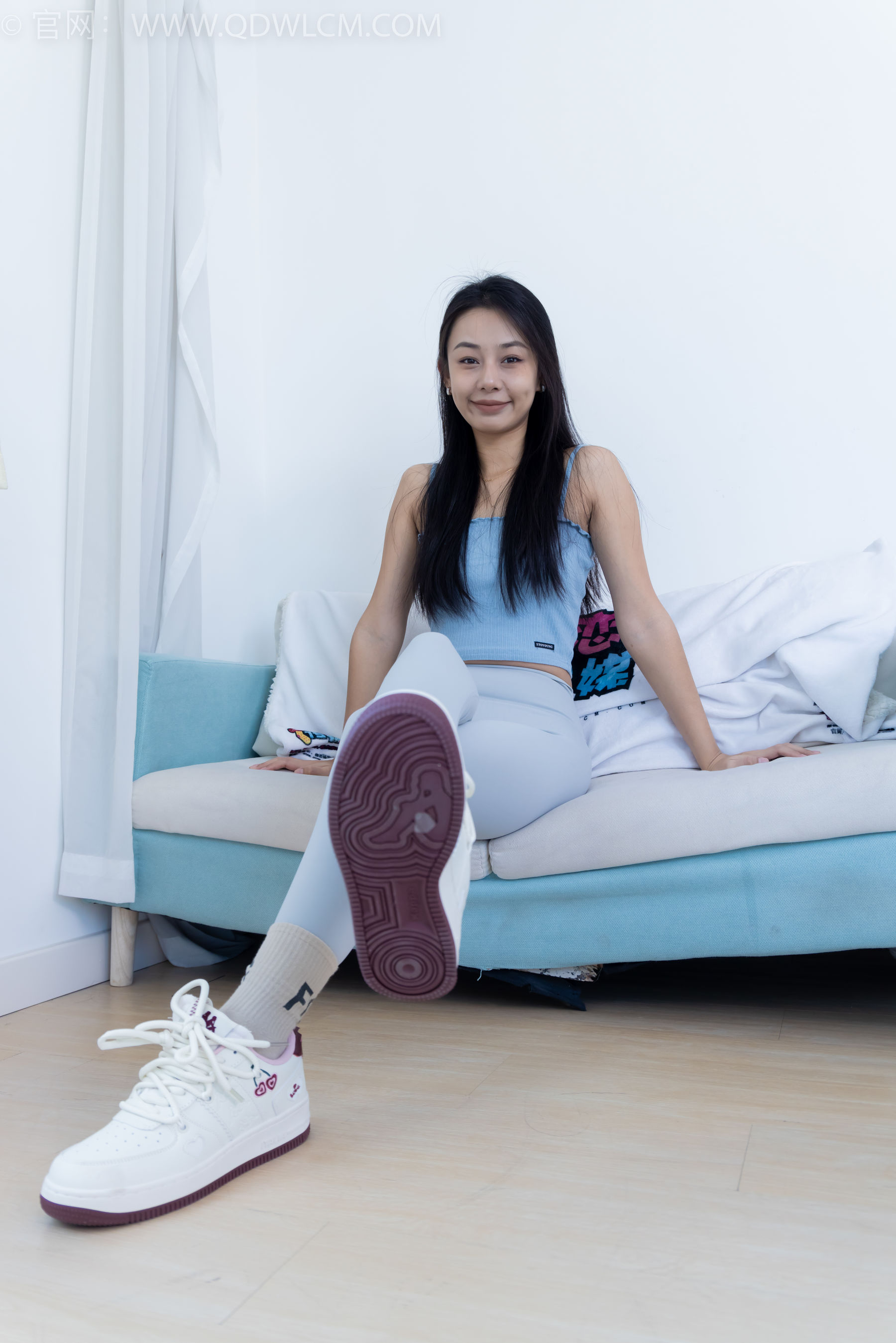 物恋传媒 No.2254 岚岚 -瑜伽裤、板鞋、两双棉袜/(160P)