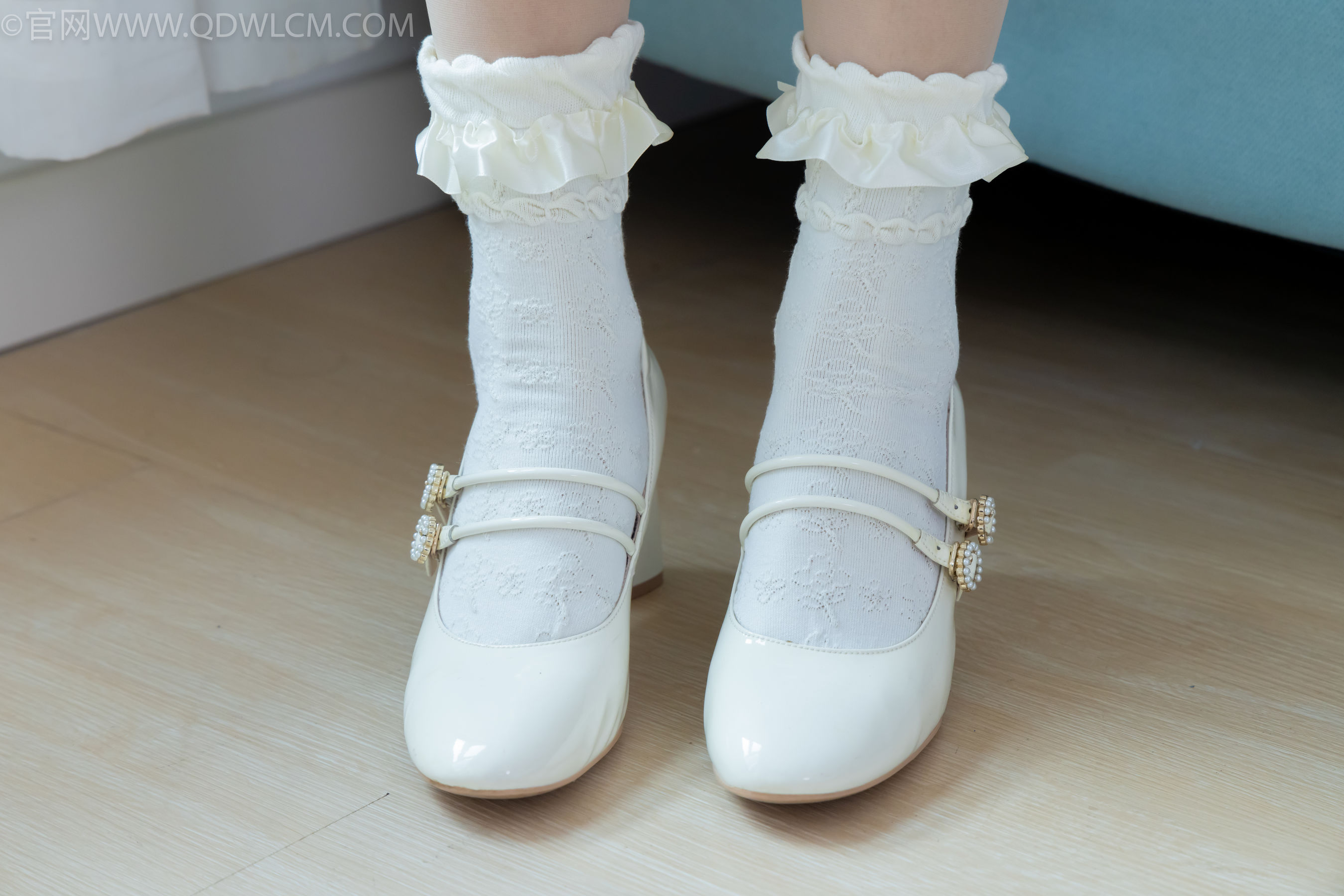 物恋传媒 No.2261 小影 -高跟鞋、白棉袜、薄肉丝/(167P)