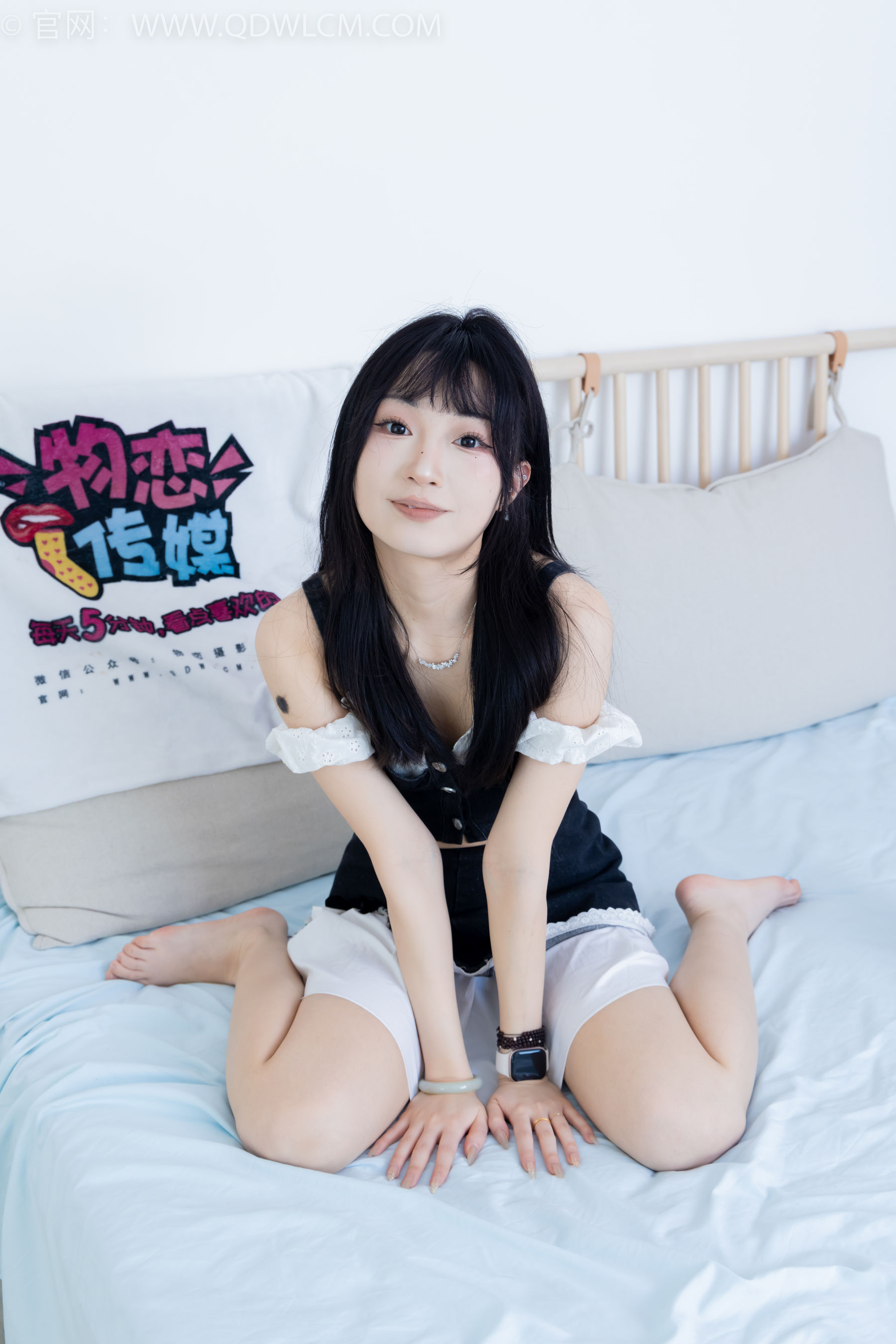 物恋传媒 No.2248 嘟嘟 -高跟凉鞋、薄黑丝、裸足/(160P)