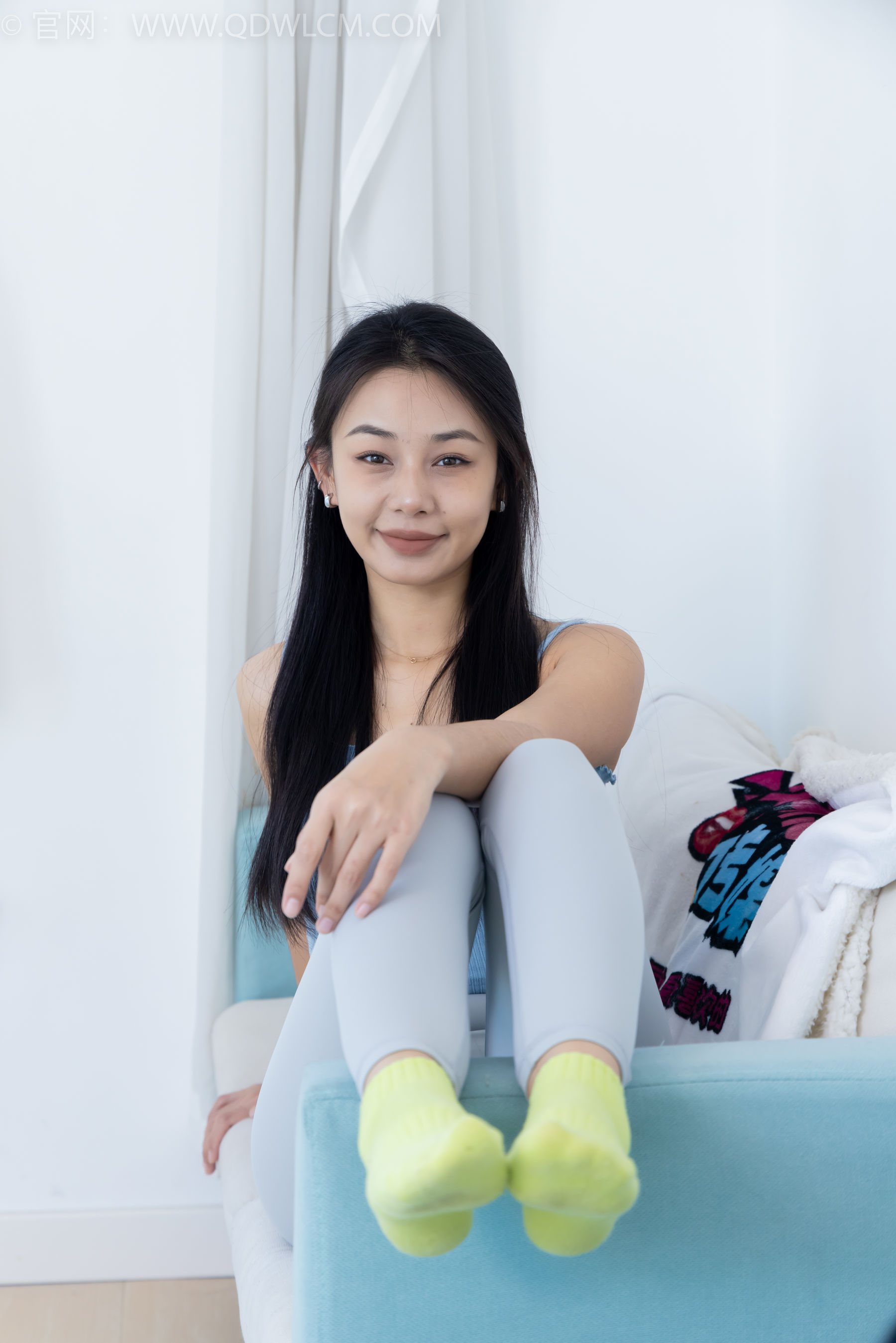 物恋传媒 No.2254 岚岚 -瑜伽裤、板鞋、两双棉袜/(160P)