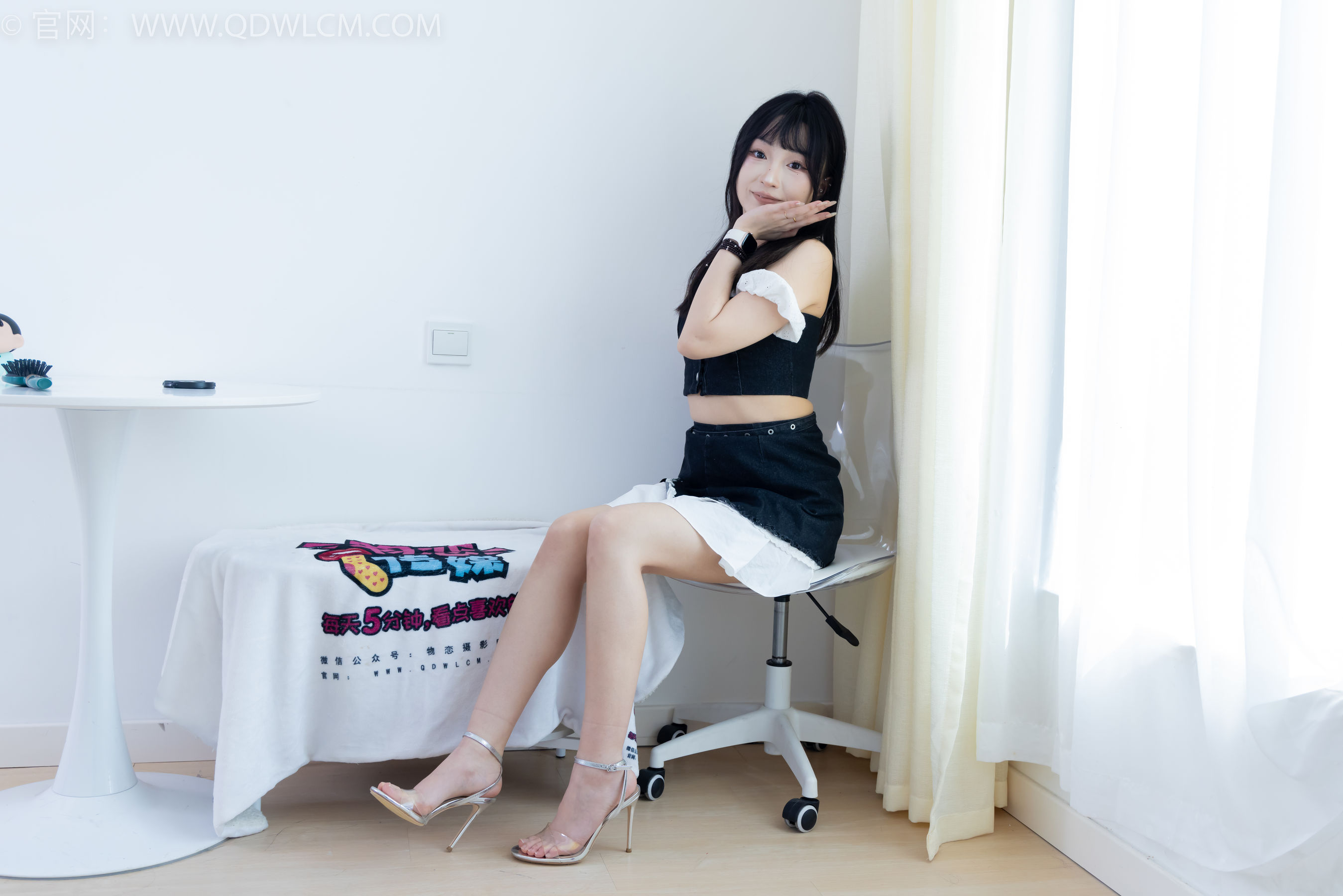 物恋传媒 No.2248 嘟嘟 -高跟凉鞋、薄黑丝、裸足/(160P)