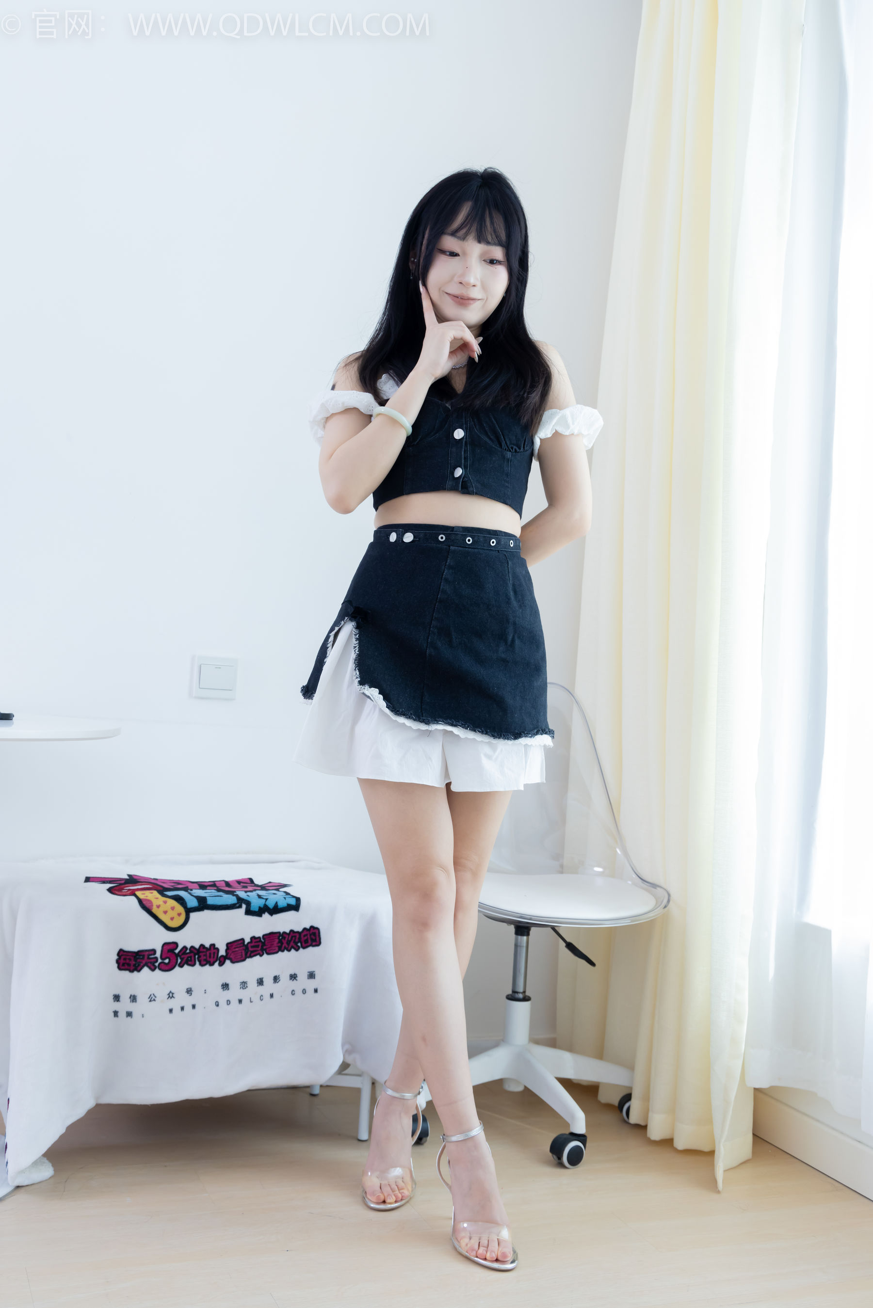 物恋传媒 No.2248 嘟嘟 -高跟凉鞋、薄黑丝、裸足/(160P)