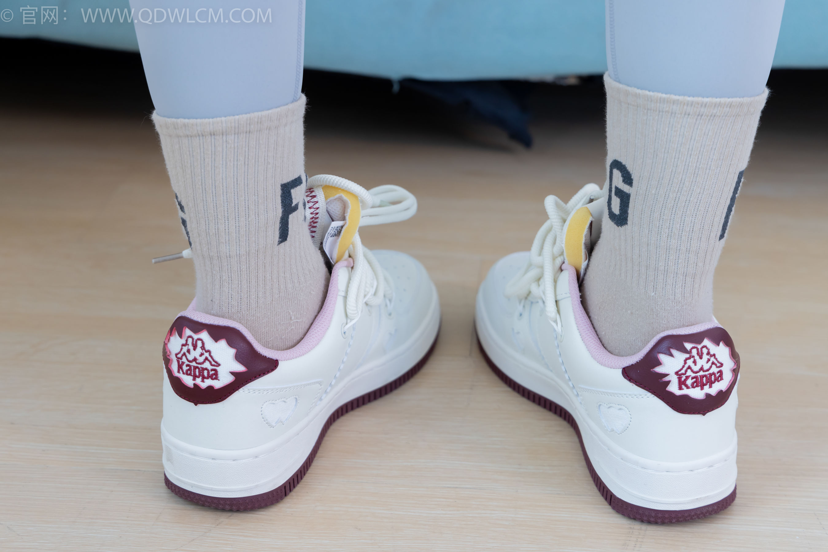 物恋传媒 No.2254 岚岚 -瑜伽裤、板鞋、两双棉袜/(160P)