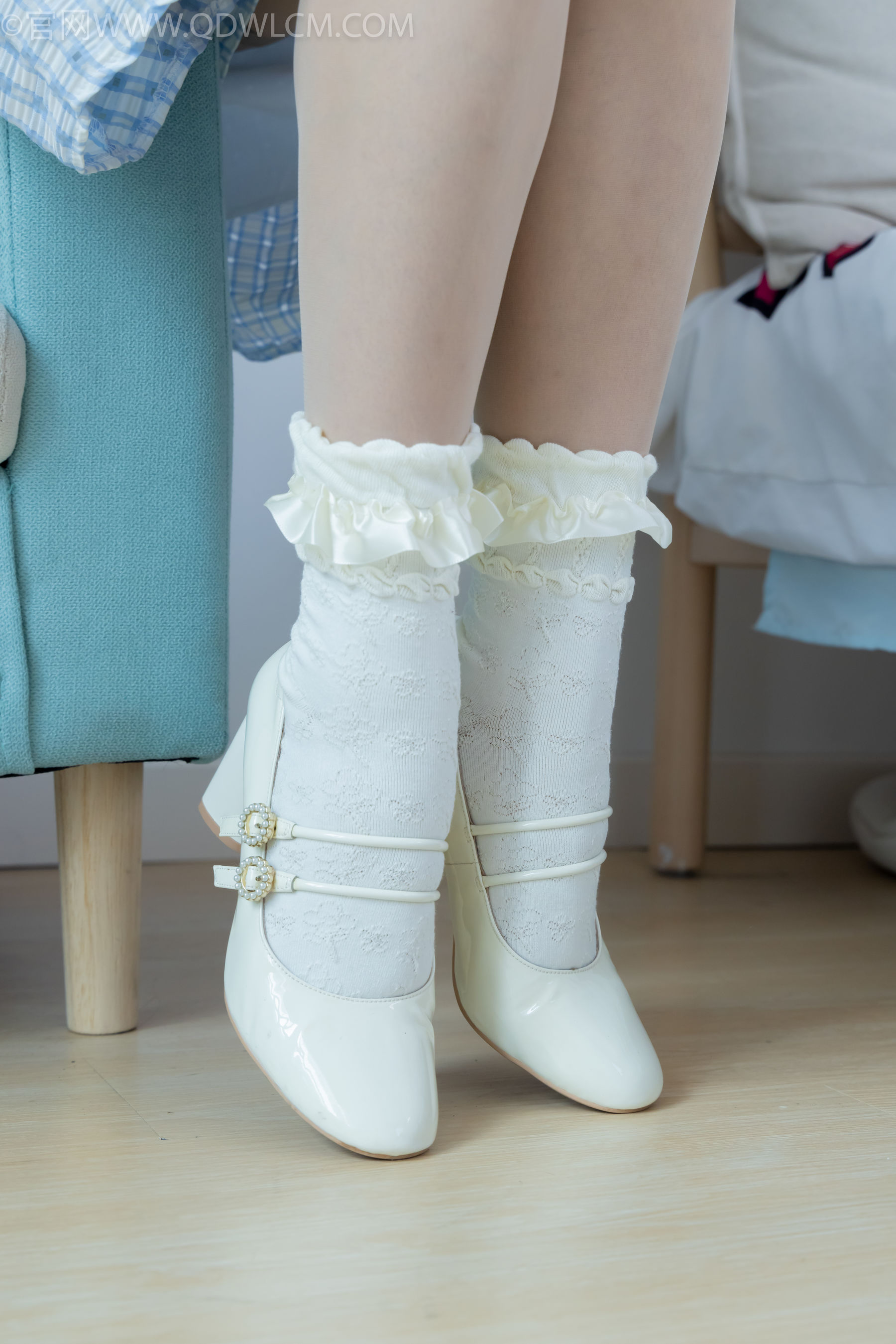 物恋传媒 No.2261 小影 -高跟鞋、白棉袜、薄肉丝/(167P)