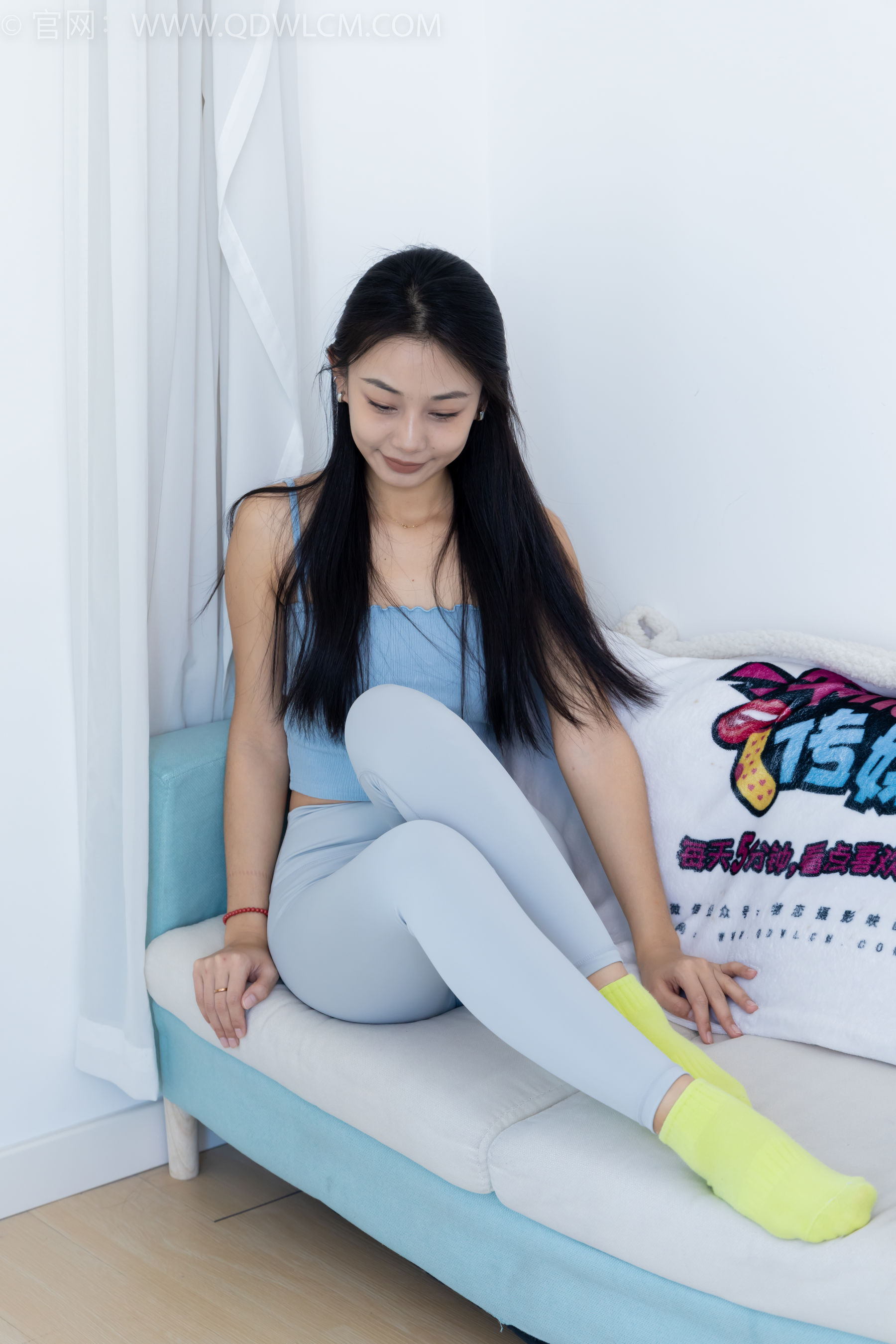 物恋传媒 No.2254 岚岚 -瑜伽裤、板鞋、两双棉袜/(160P)