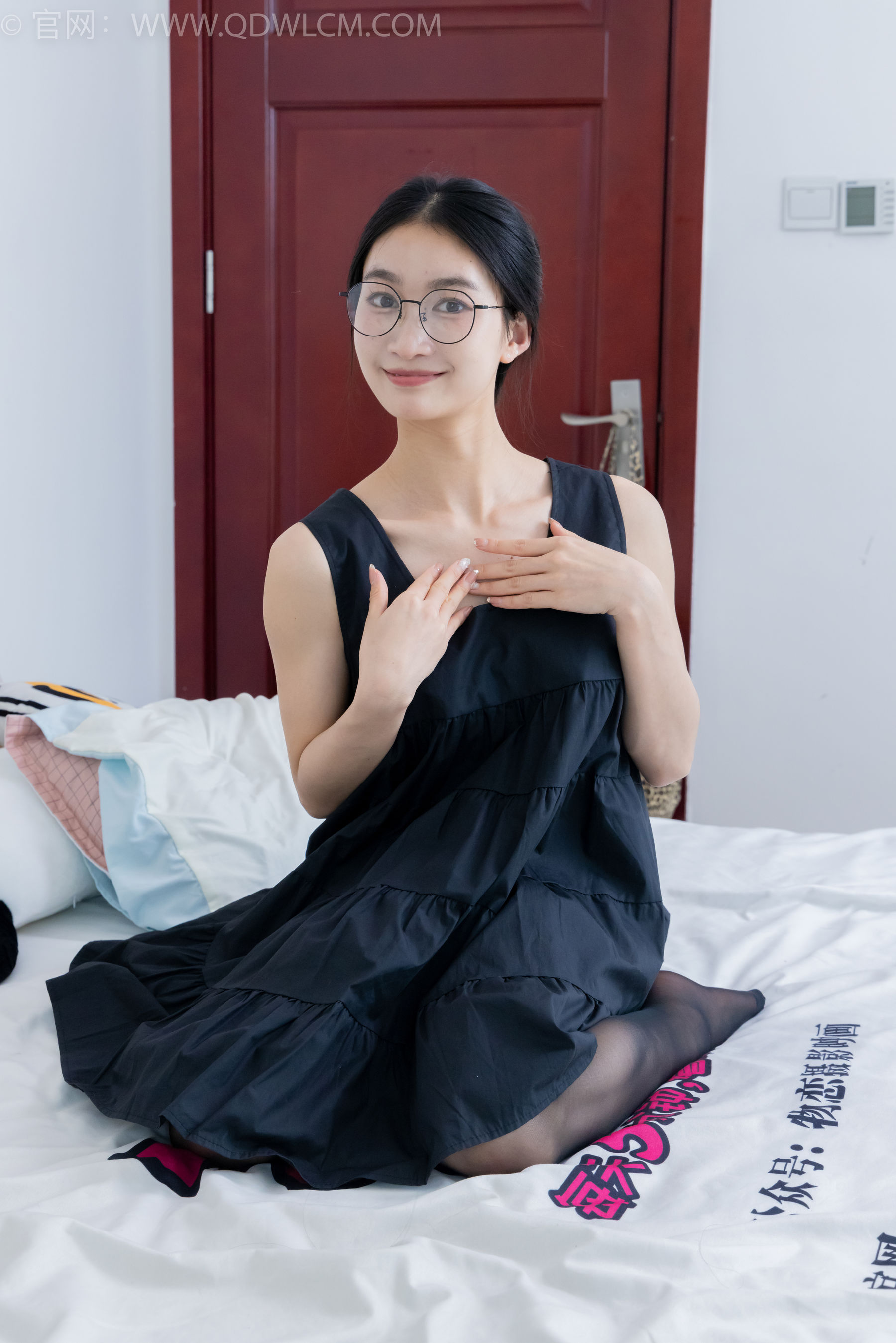 物恋传媒 No.2257 小影 -平底鞋、薄黑丝脚尖加固款/(150P)