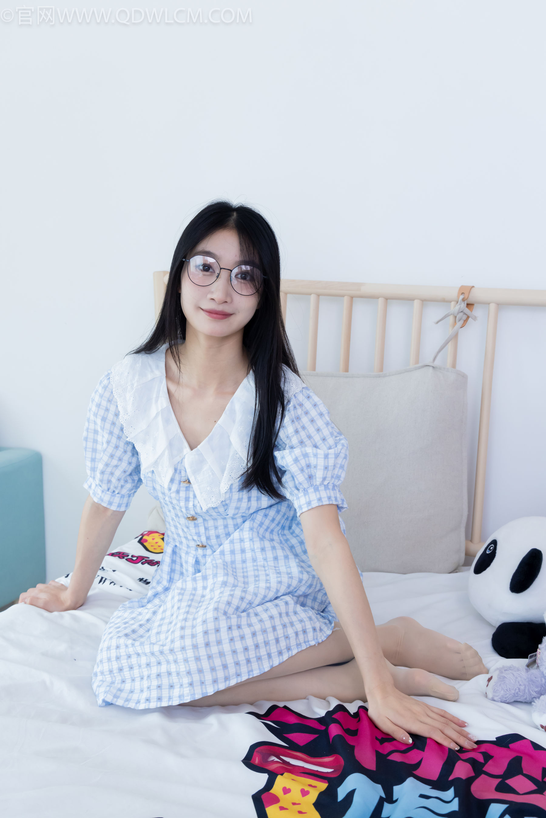 物恋传媒 No.2261 小影 -高跟鞋、白棉袜、薄肉丝/(167P)