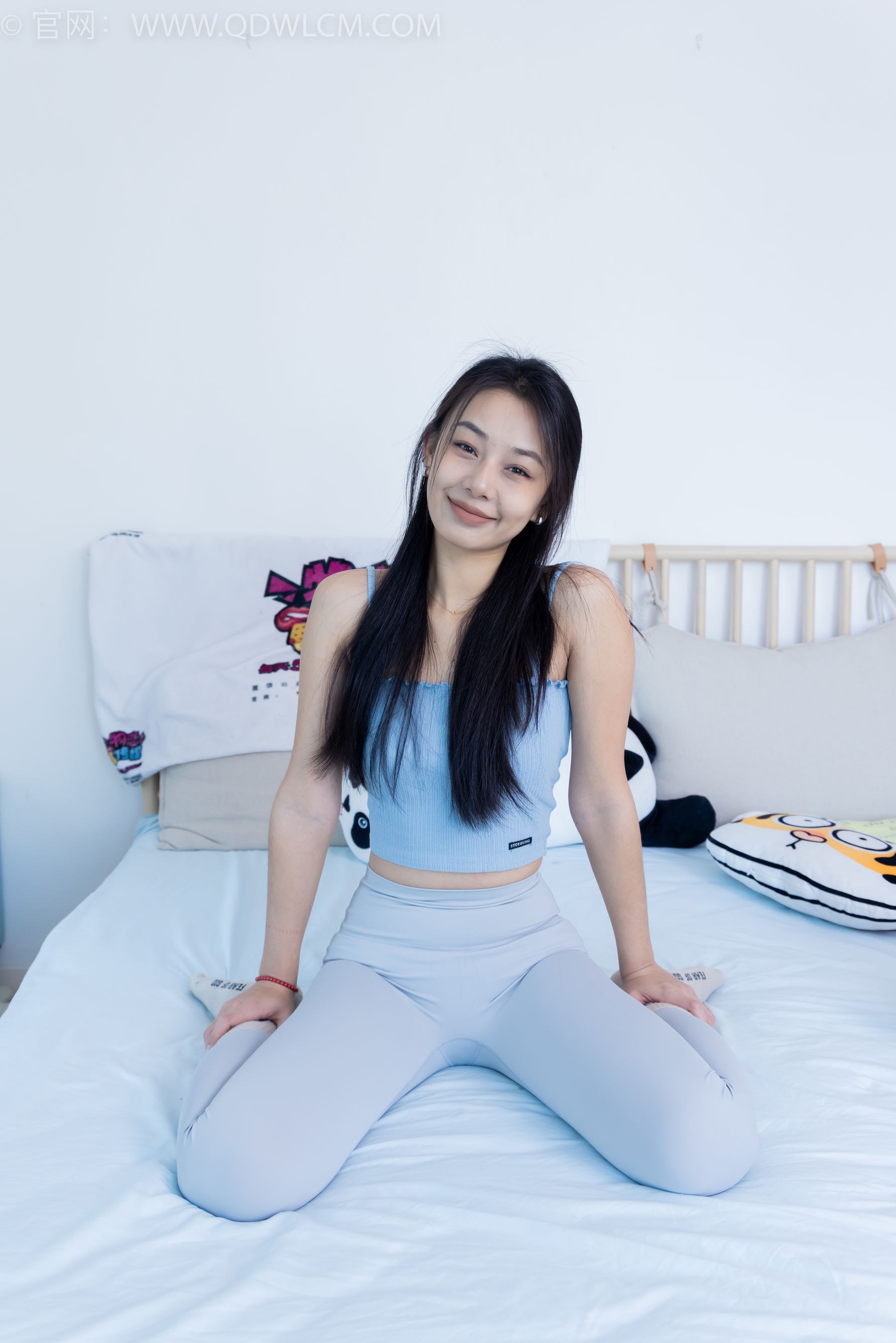 物恋传媒 No.2254 岚岚 -瑜伽裤、板鞋、两双棉袜/(160P)