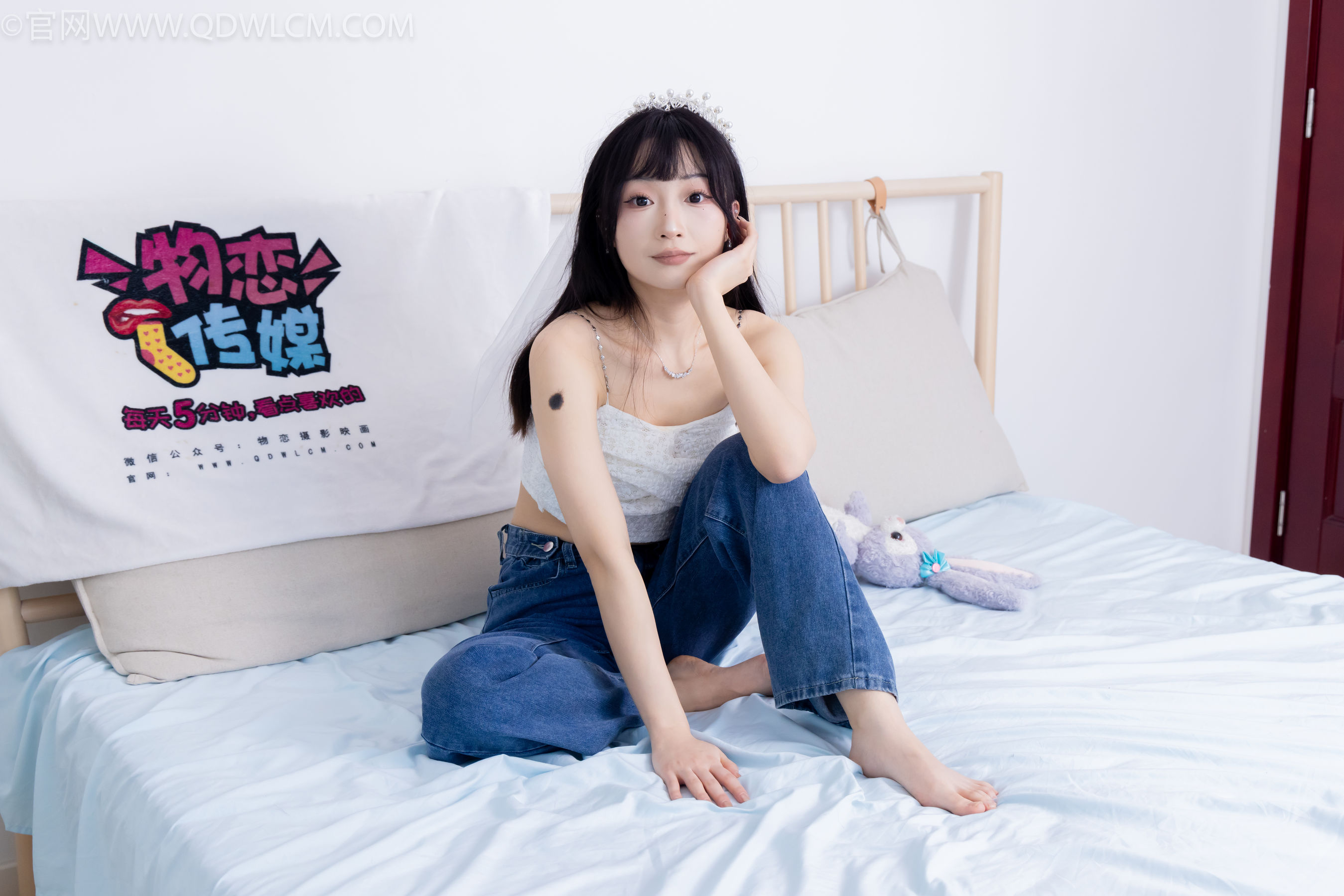 物恋传媒 No.2258 嘟嘟 -板鞋、白棉袜、裸足/(161P)