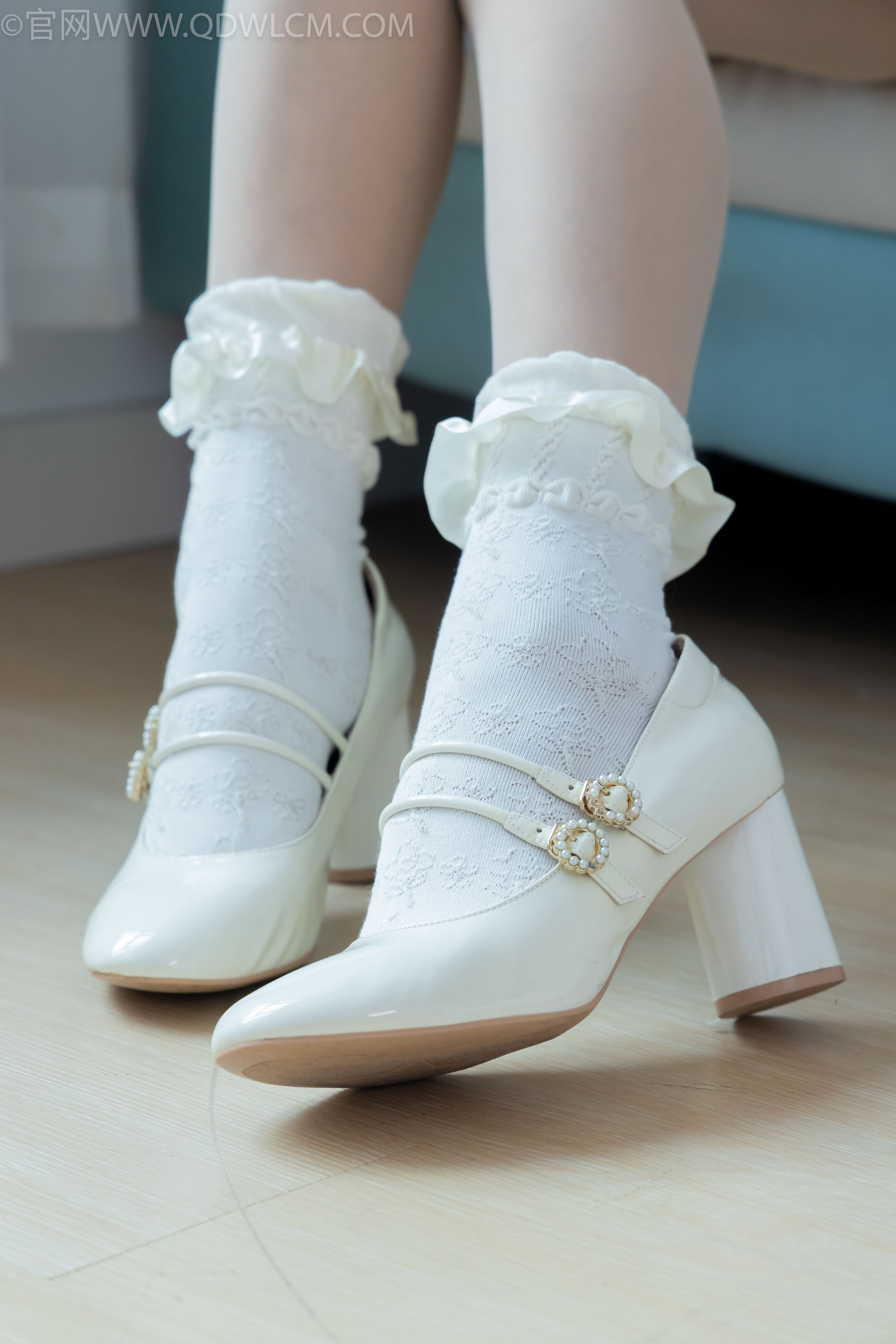 物恋传媒 No.2261 小影 -高跟鞋、白棉袜、薄肉丝/(167P)