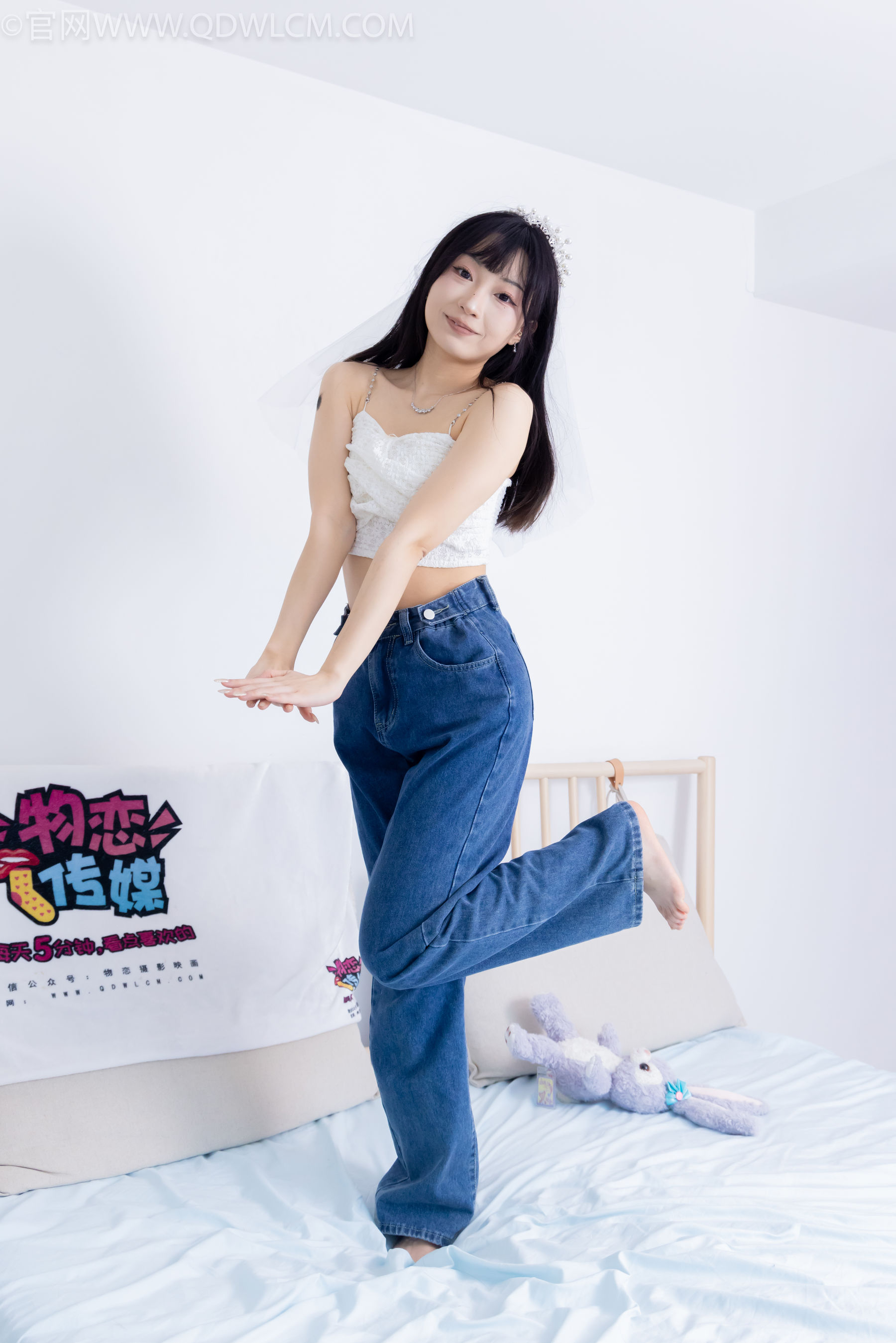 物恋传媒 No.2258 嘟嘟 -板鞋、白棉袜、裸足/(161P)