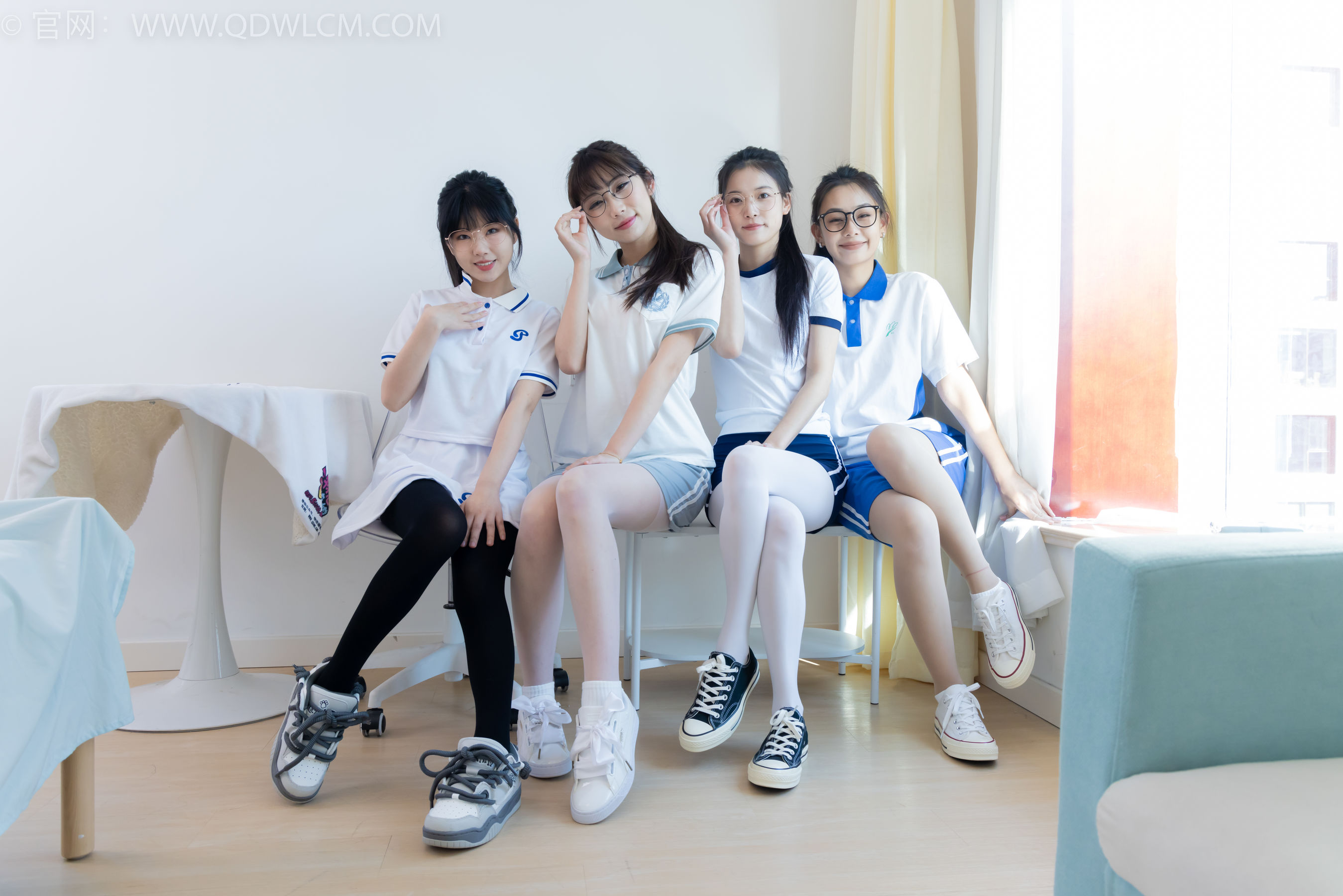 物恋传媒 No.2243 茯苓&岚岚&泡泡&米米 -新春快乐/(190P)