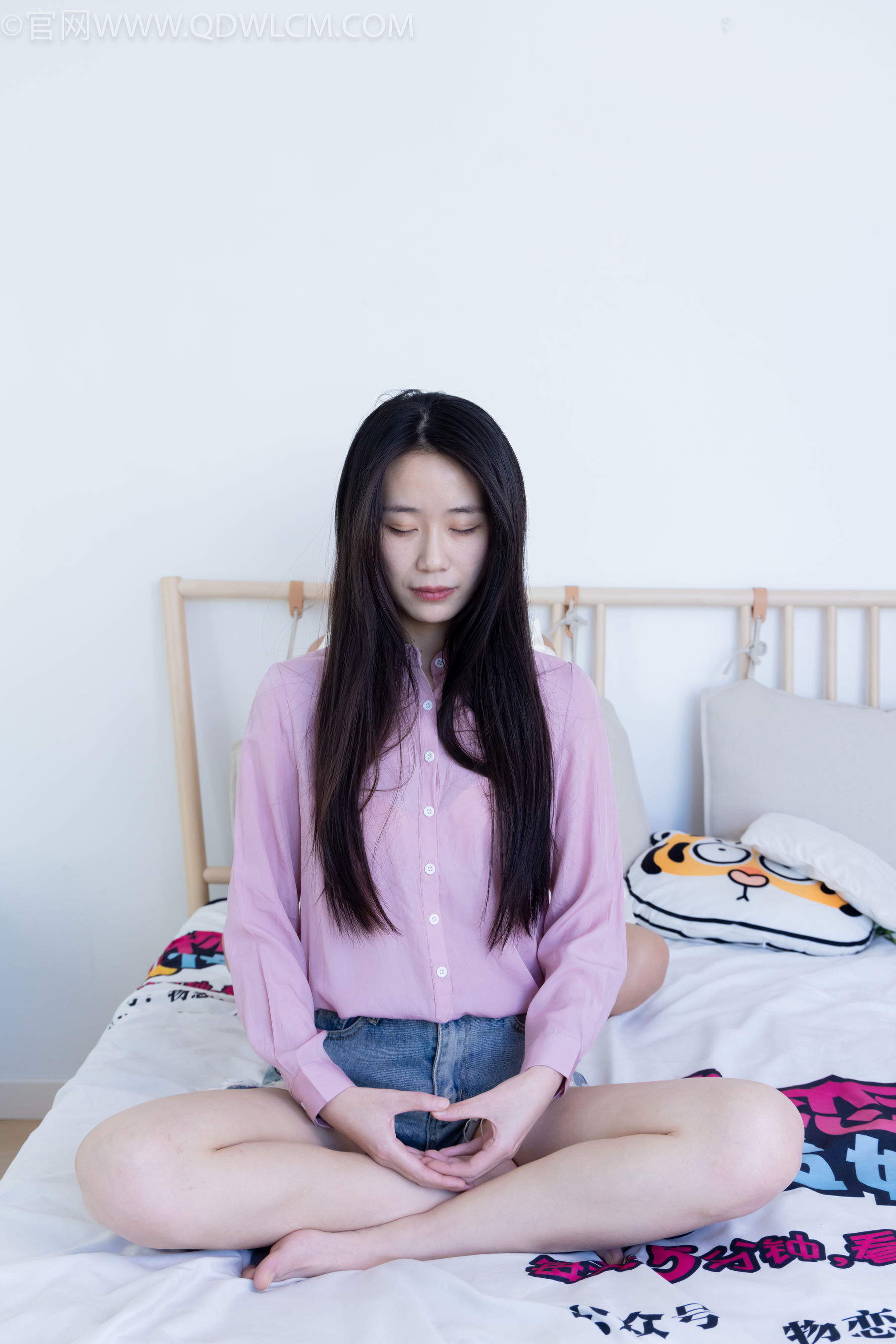 物恋传媒 No.2259 菜菜&岚岚 -平底鞋、高跟鞋、厚黑丝、薄白丝、裸足、运功疗伤剧情/(170P)