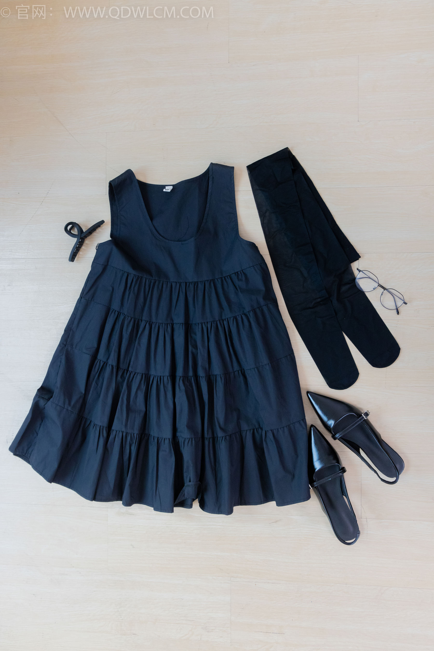 物恋传媒 No.2257 小影 -平底鞋、薄黑丝脚尖加固款/(150P)