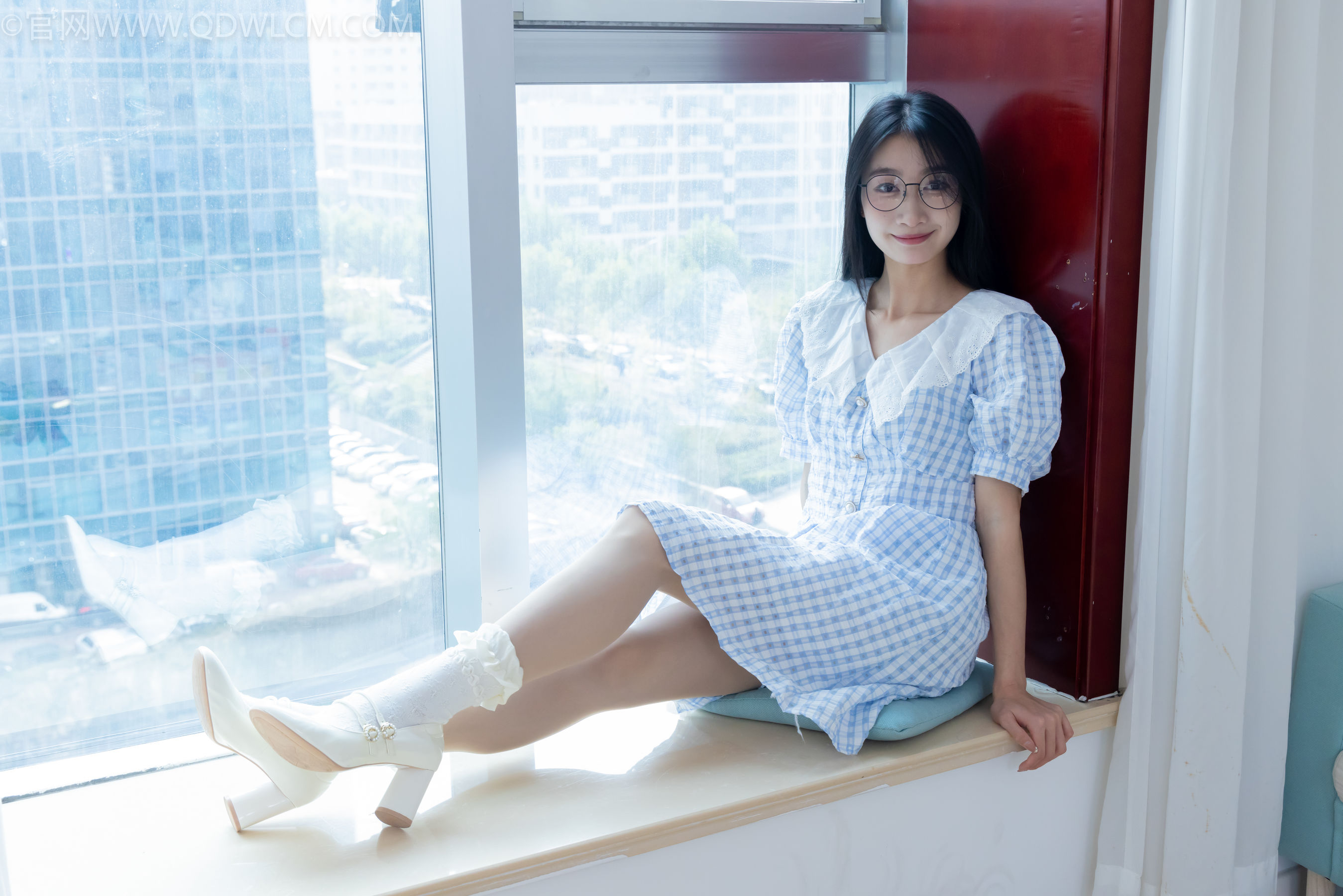 物恋传媒 No.2261 小影 -高跟鞋、白棉袜、薄肉丝/(167P)