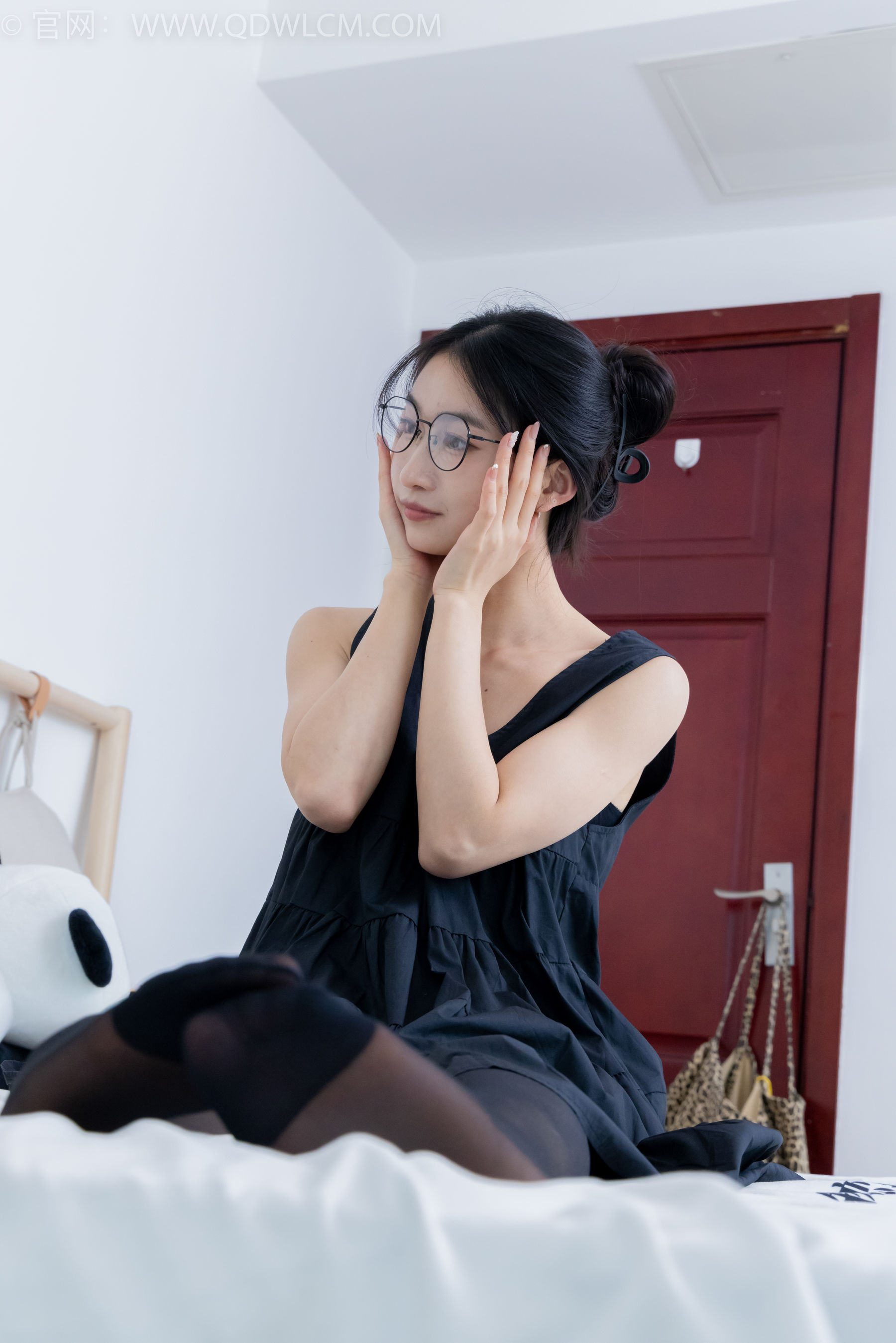 物恋传媒 No.2257 小影 -平底鞋、薄黑丝脚尖加固款/(150P)