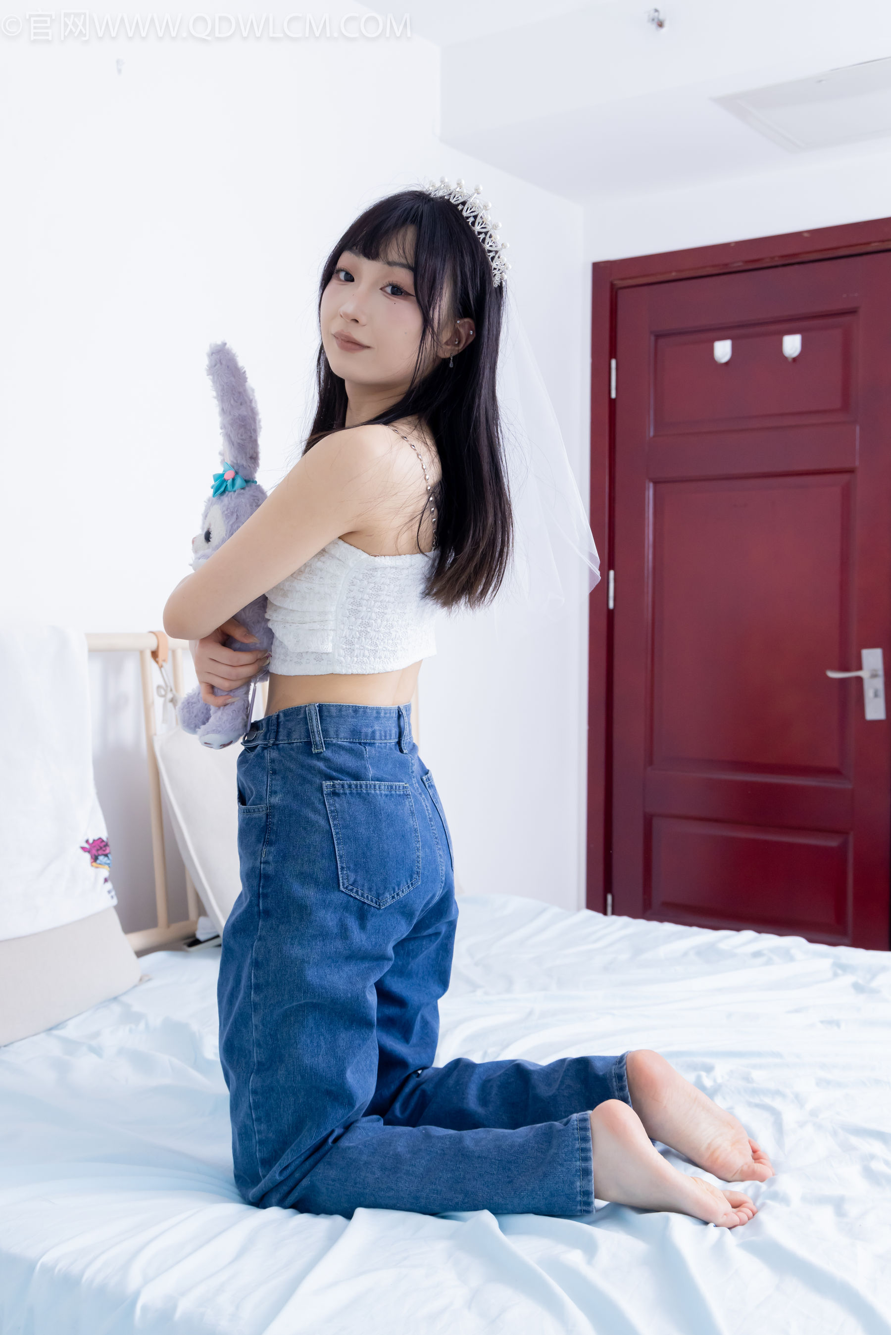 物恋传媒 No.2258 嘟嘟 -板鞋、白棉袜、裸足/(161P)