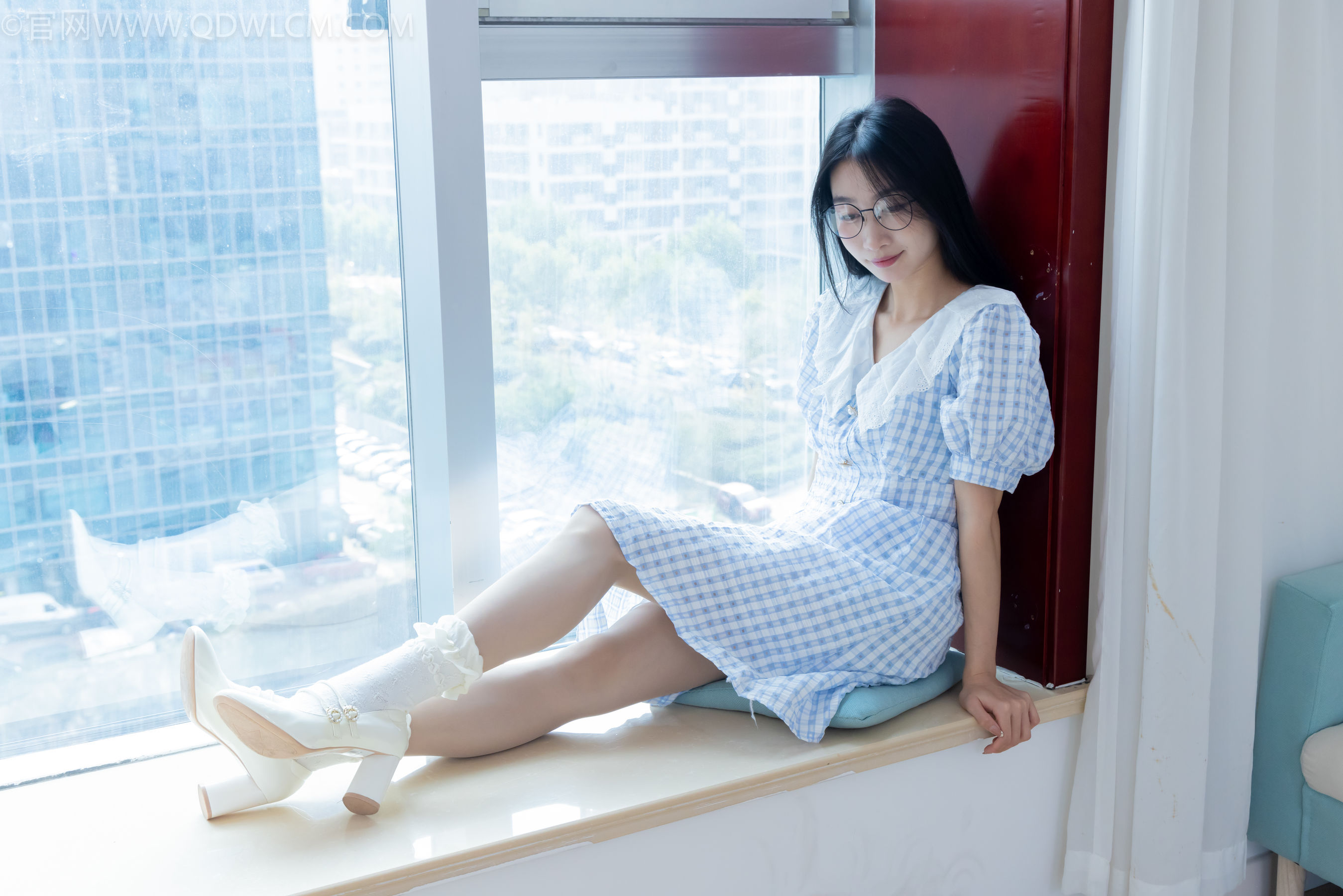 物恋传媒 No.2261 小影 -高跟鞋、白棉袜、薄肉丝/(167P)