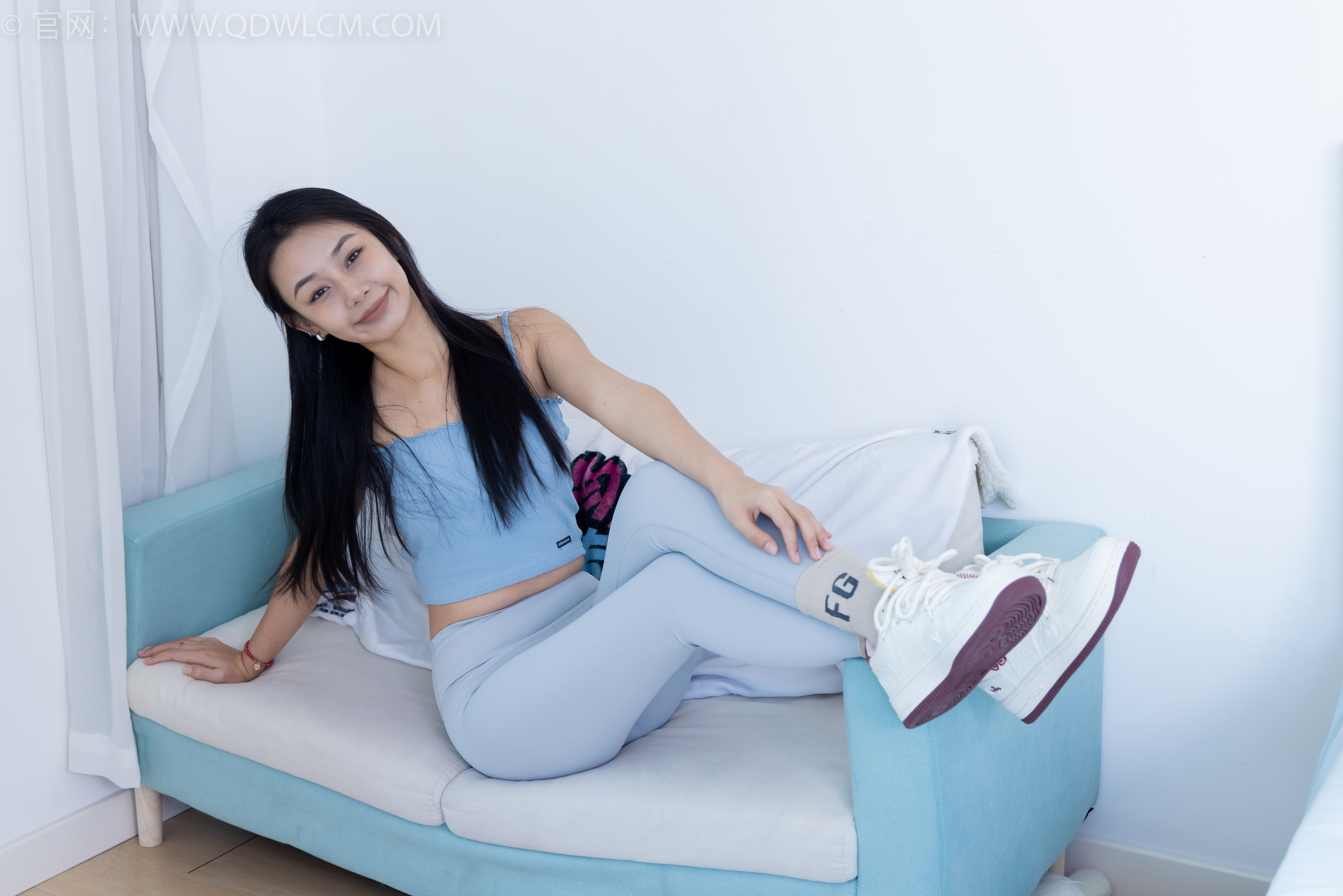 物恋传媒 No.2254 岚岚 -瑜伽裤、板鞋、两双棉袜/(160P)